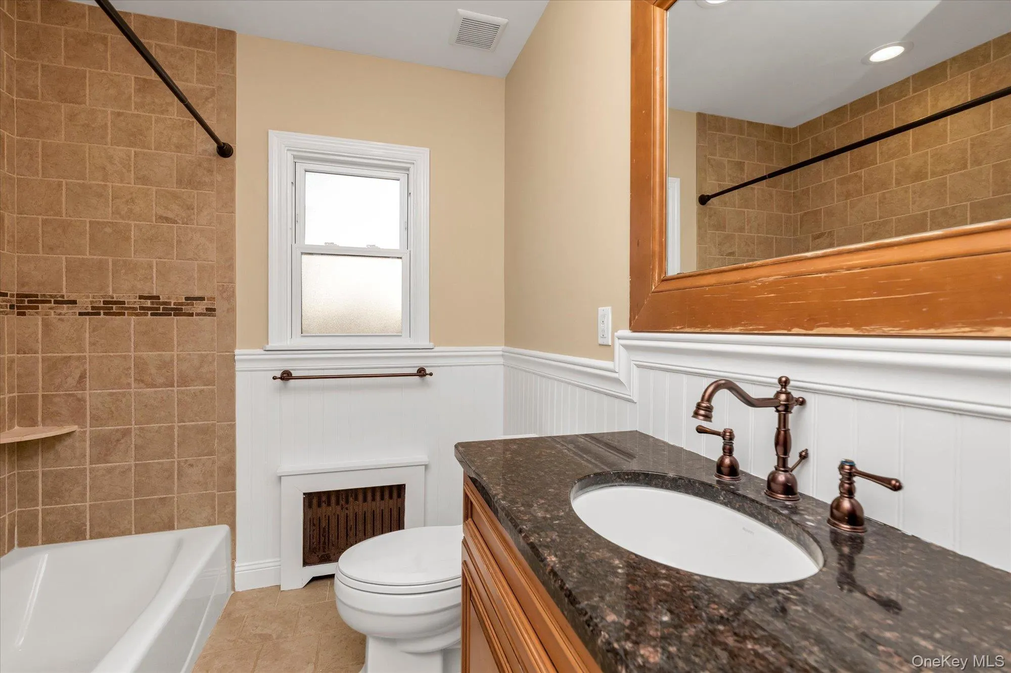 1st Flr. Full Bath By the Bedrooms. 1st Flr. Full Bath By the Bedrooms.