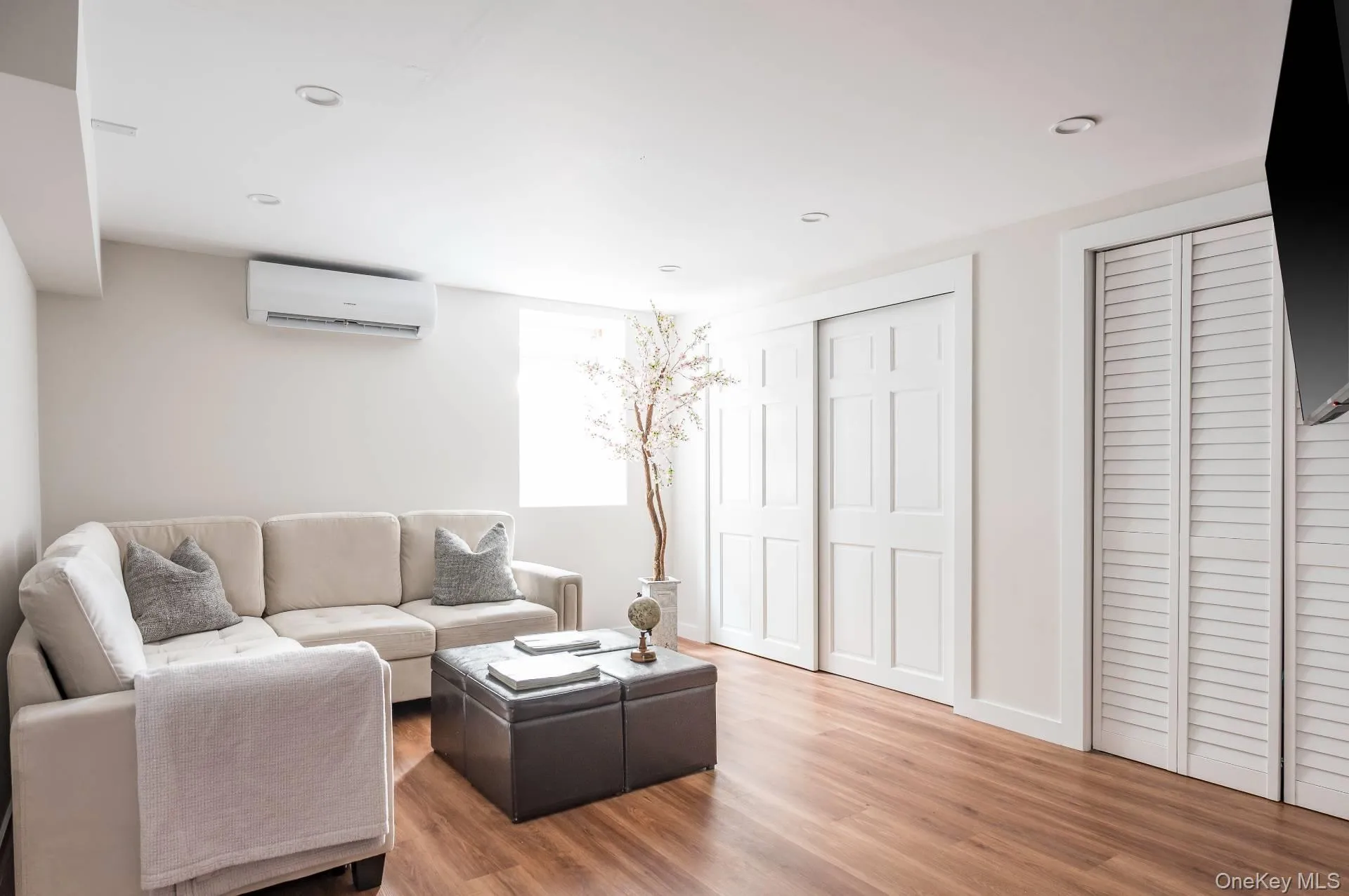 66 School Street, Southampton, NY, 3 Bedroom Bedrooms, 7 Room Rooms,3 BathroomBathrooms,Residential Lease,For Rent,School,0,1062546 66 School Street, Southampton, NY, 3 Bedroom Bedrooms, 7 Room Rooms,3 BathroomBathrooms,Residential Lease,For Rent,School,0,1062546