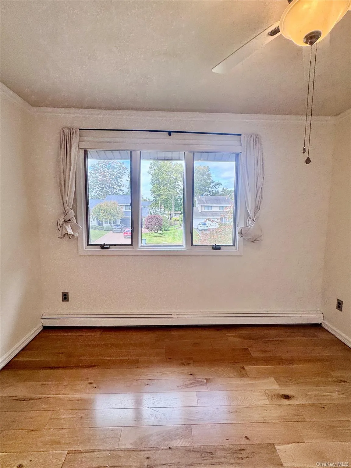 51 Fleetwood Road, Huntington, NY, 4 Bedrooms Bedrooms, 8 Rooms Rooms,2 BathroomsBathrooms,Residential,For Rent,Fleetwood,0,1062555 51 Fleetwood Road, Huntington, NY, 4 Bedrooms Bedrooms, 8 Rooms Rooms,2 BathroomsBathrooms,Residential,For Rent,Fleetwood,0,1062555
