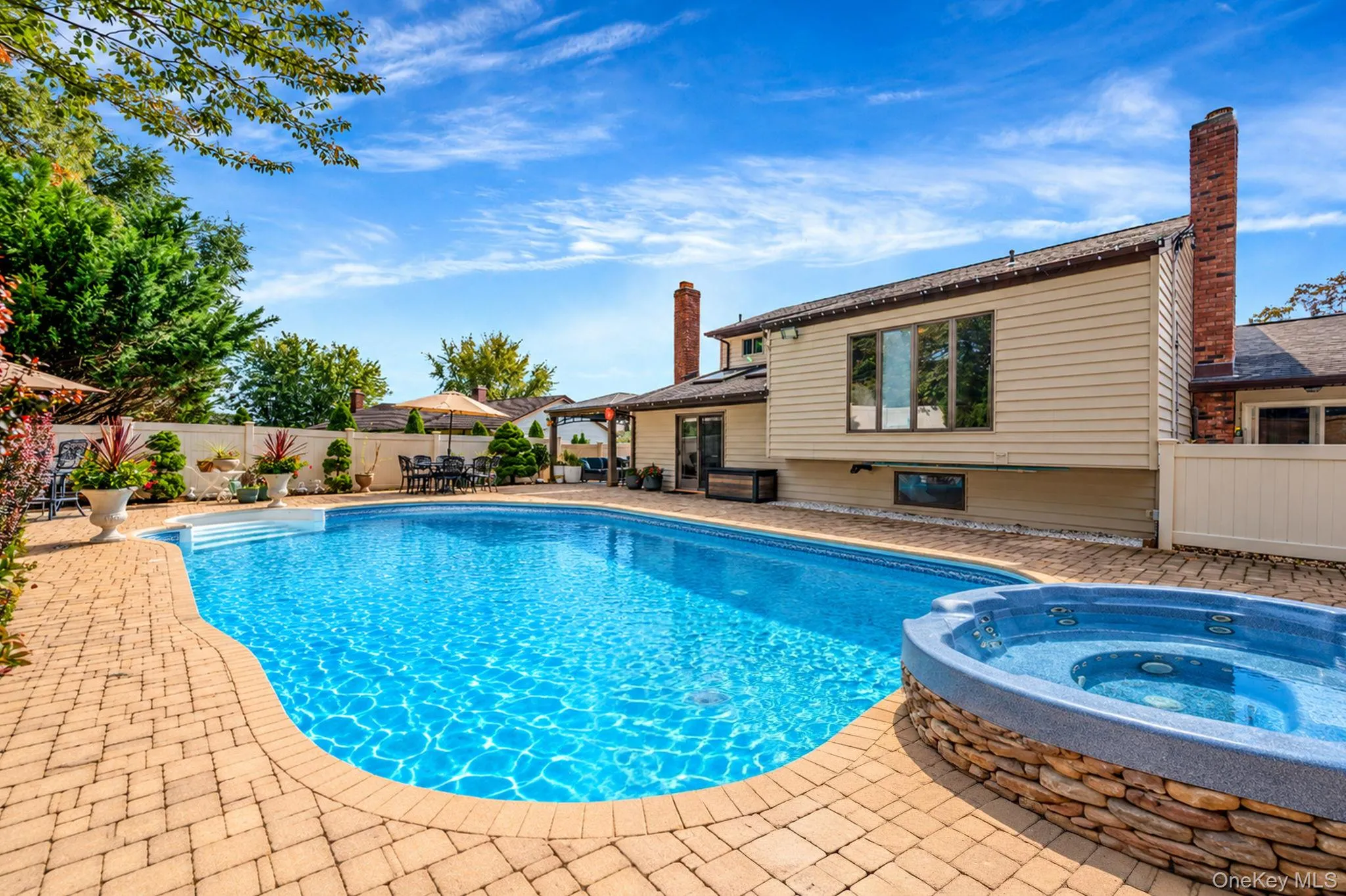 17 Hill Lane, Smithtown, NY, 4 Bedrooms Bedrooms, 8 Rooms Rooms,2 BathroomsBathrooms,Residential,For Rent,Hill,0,1062559 17 Hill Lane, Smithtown, NY, 4 Bedrooms Bedrooms, 8 Rooms Rooms,2 BathroomsBathrooms,Residential,For Rent,Hill,0,1062559