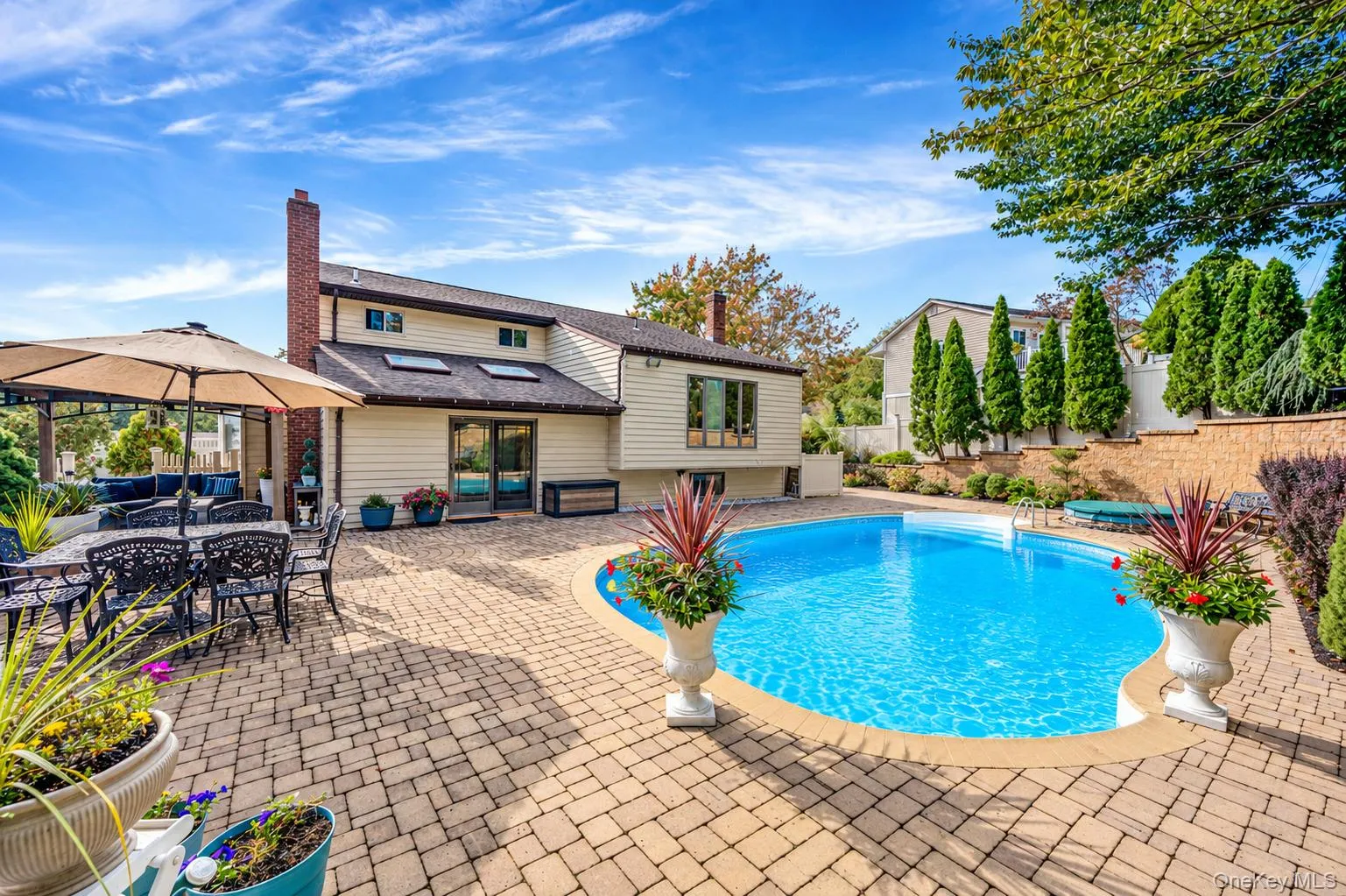17 Hill Lane, Smithtown, NY, 4 Bedrooms Bedrooms, 8 Rooms Rooms,2 BathroomsBathrooms,Residential,For Rent,Hill,0,1062559 17 Hill Lane, Smithtown, NY, 4 Bedrooms Bedrooms, 8 Rooms Rooms,2 BathroomsBathrooms,Residential,For Rent,Hill,0,1062559