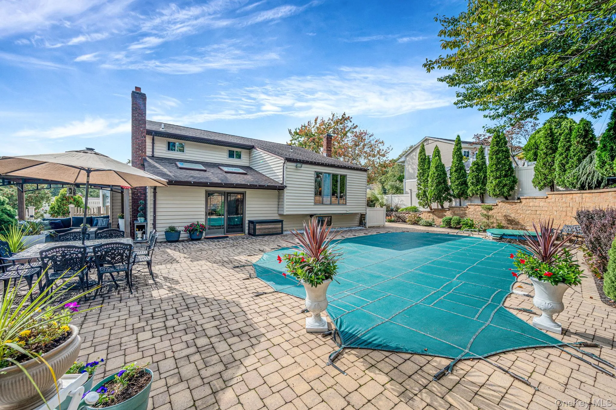 17 Hill Lane, Smithtown, NY, 4 Bedrooms Bedrooms, 8 Rooms Rooms,2 BathroomsBathrooms,Residential,For Rent,Hill,0,1062559 17 Hill Lane, Smithtown, NY, 4 Bedrooms Bedrooms, 8 Rooms Rooms,2 BathroomsBathrooms,Residential,For Rent,Hill,0,1062559