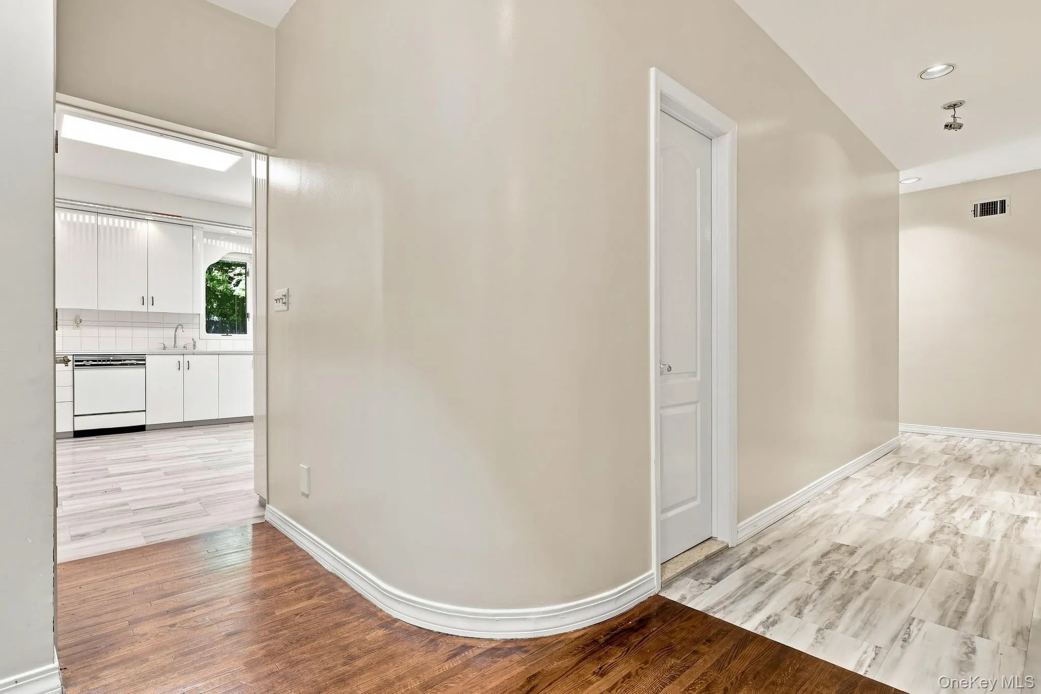 306 Grandview Avenue, Ramapo, NY, 8 Bedrooms Bedrooms, 15 Rooms Rooms,4 BathroomsBathrooms,Residential,For Rent,Grandview,0,1062560 306 Grandview Avenue, Ramapo, NY, 8 Bedrooms Bedrooms, 15 Rooms Rooms,4 BathroomsBathrooms,Residential,For Rent,Grandview,0,1062560