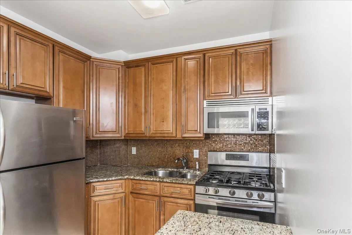 8424 Lefferts Boulevard, New York, NY, 2 Bedrooms Bedrooms, 5 Rooms Rooms,2 BathroomsBathrooms,Residential,For Rent,Lefferts,0,1062564 8424 Lefferts Boulevard, New York, NY, 2 Bedrooms Bedrooms, 5 Rooms Rooms,2 BathroomsBathrooms,Residential,For Rent,Lefferts,0,1062564