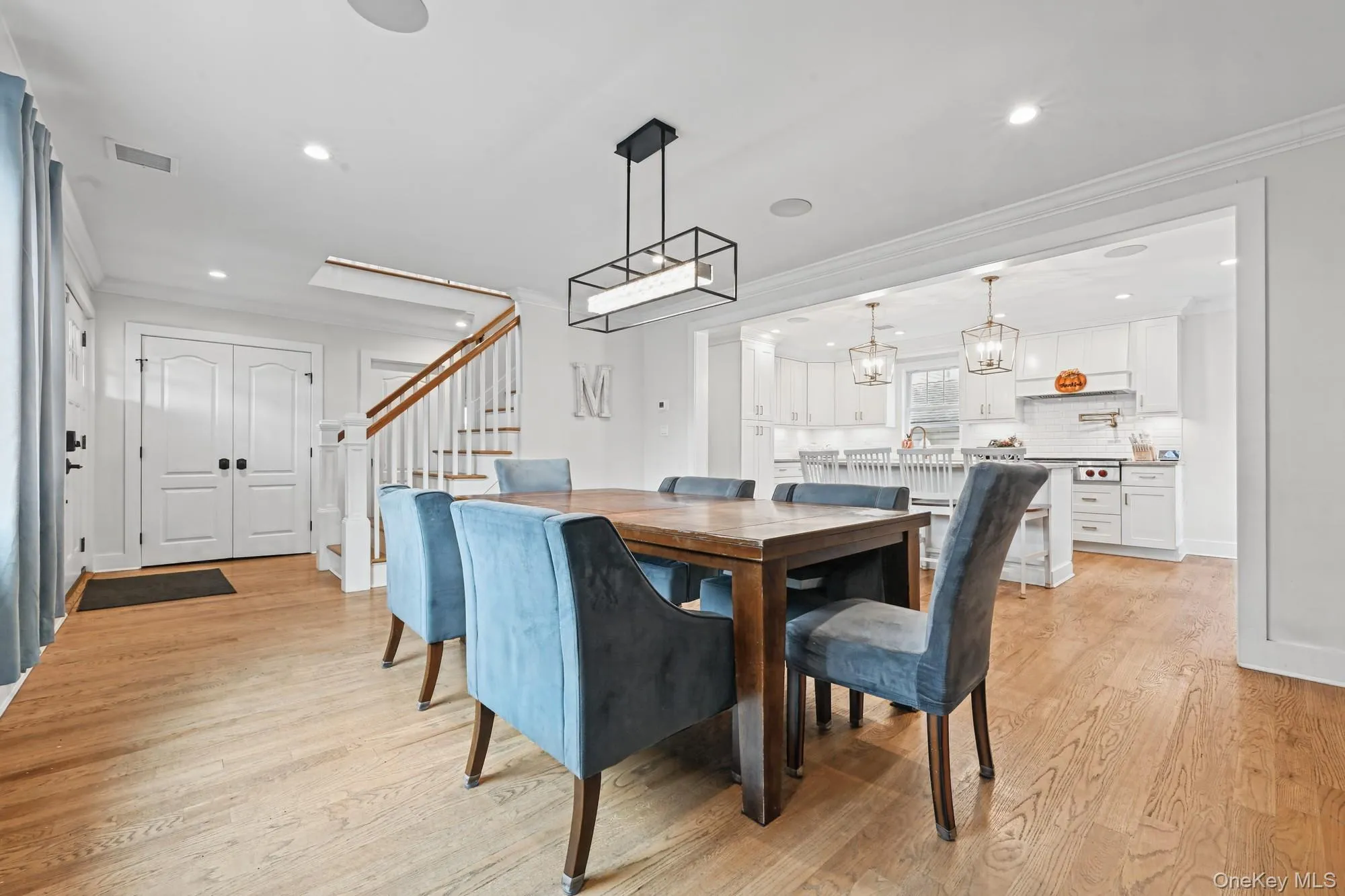 325 Paul Place, Hempstead, NY, 4 Bedrooms Bedrooms, 12 Rooms Rooms,3 BathroomsBathrooms,Residential,For Rent,Paul,0,1062574 325 Paul Place, Hempstead, NY, 4 Bedrooms Bedrooms, 12 Rooms Rooms,3 BathroomsBathrooms,Residential,For Rent,Paul,0,1062574