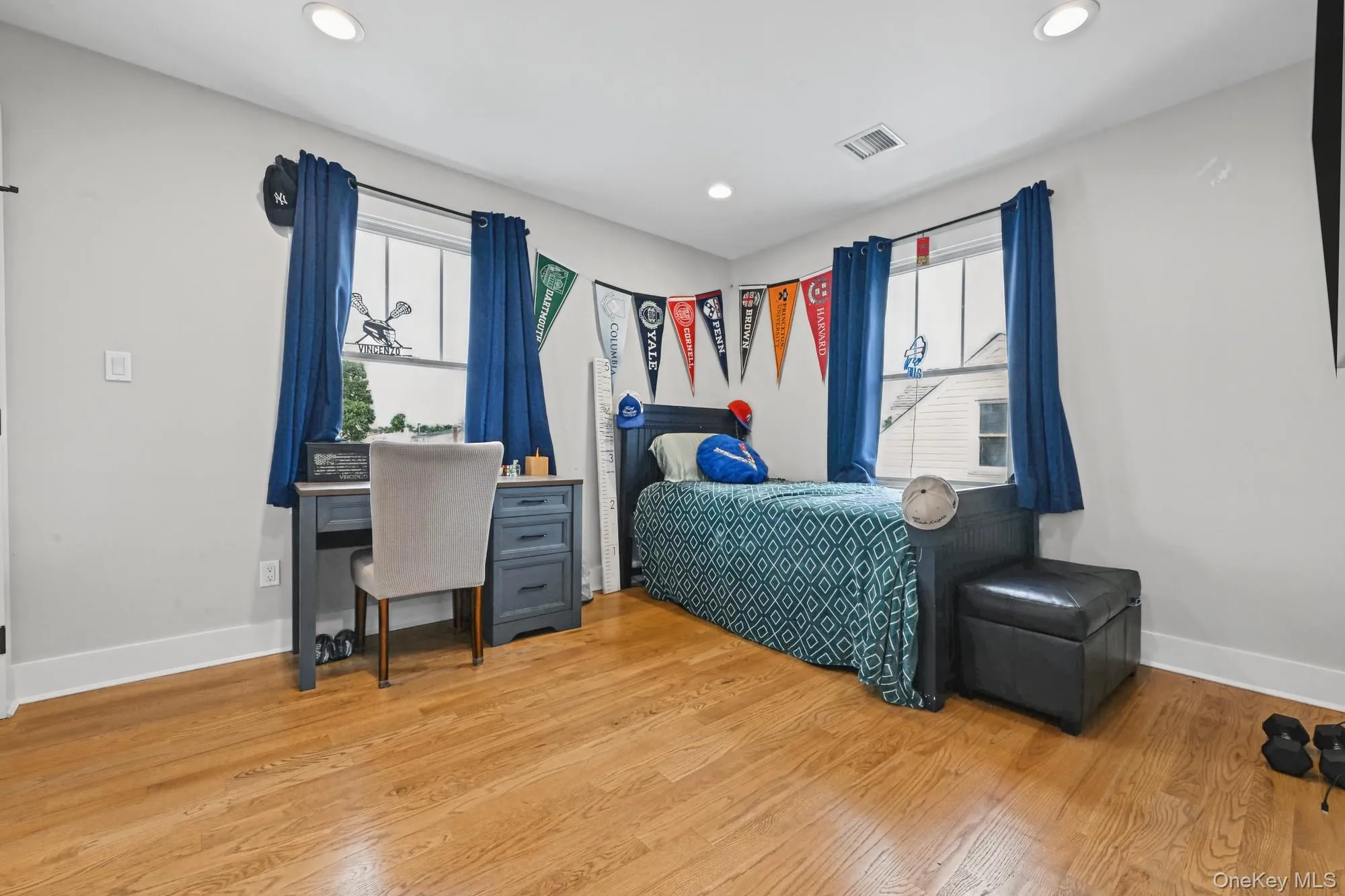 325 Paul Place, Hempstead, NY, 4 Bedrooms Bedrooms, 12 Rooms Rooms,3 BathroomsBathrooms,Residential,For Rent,Paul,0,1062574 325 Paul Place, Hempstead, NY, 4 Bedrooms Bedrooms, 12 Rooms Rooms,3 BathroomsBathrooms,Residential,For Rent,Paul,0,1062574