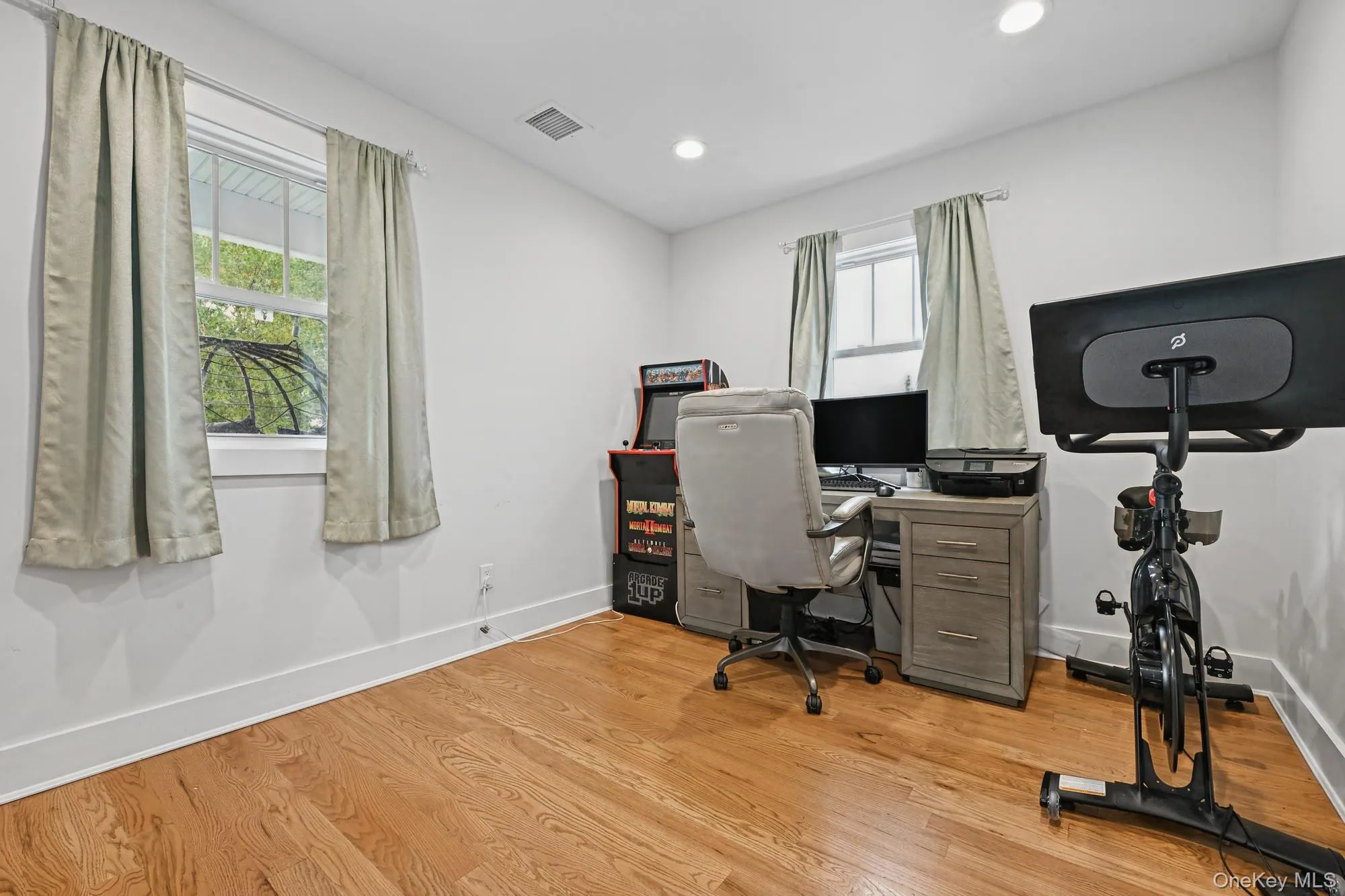 325 Paul Place, Hempstead, NY, 4 Bedrooms Bedrooms, 12 Rooms Rooms,3 BathroomsBathrooms,Residential,For Rent,Paul,0,1062574 325 Paul Place, Hempstead, NY, 4 Bedrooms Bedrooms, 12 Rooms Rooms,3 BathroomsBathrooms,Residential,For Rent,Paul,0,1062574