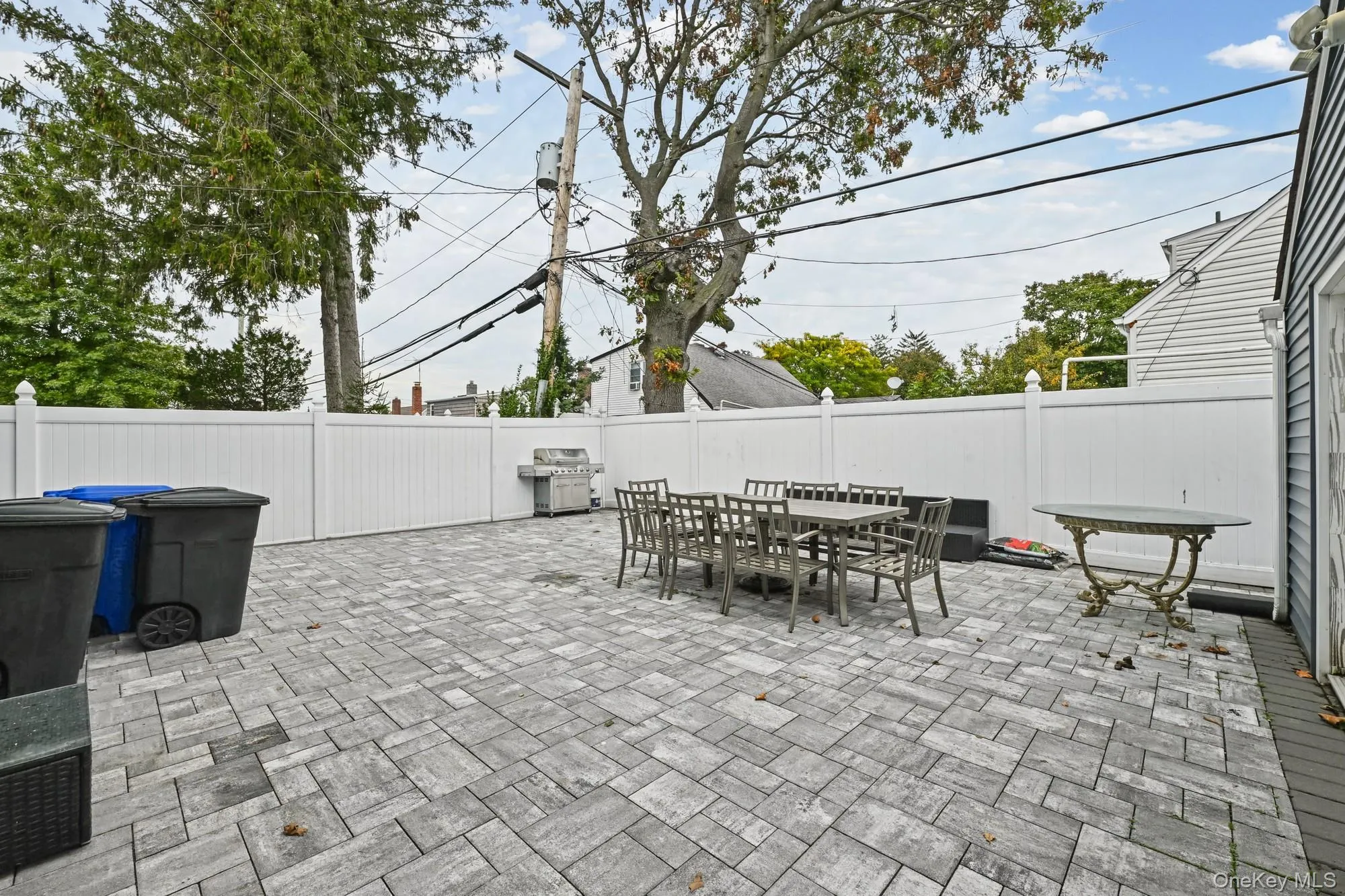 325 Paul Place, Hempstead, NY, 4 Bedrooms Bedrooms, 12 Rooms Rooms,3 BathroomsBathrooms,Residential,For Rent,Paul,0,1062574 325 Paul Place, Hempstead, NY, 4 Bedrooms Bedrooms, 12 Rooms Rooms,3 BathroomsBathrooms,Residential,For Rent,Paul,0,1062574