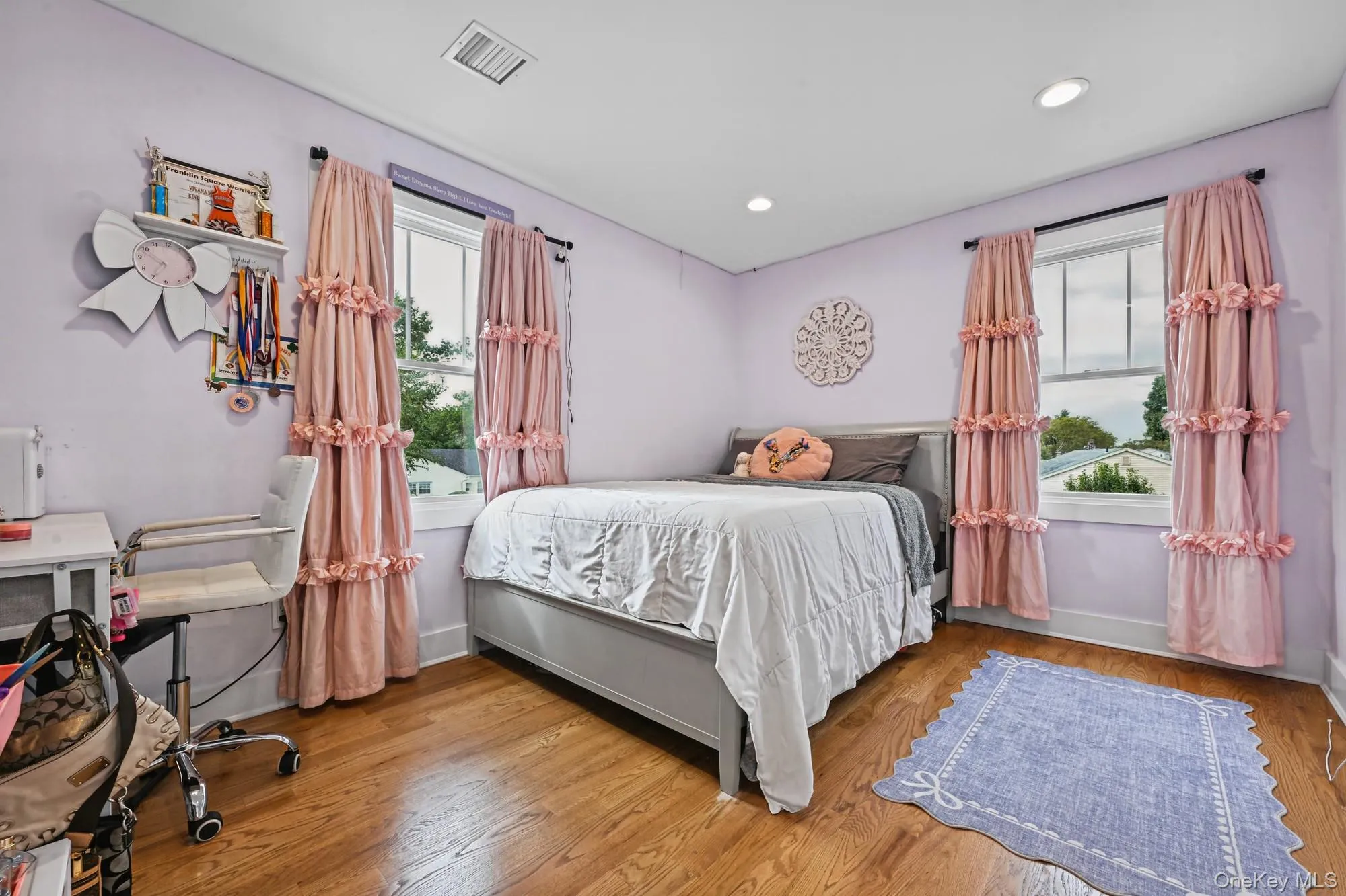 325 Paul Place, Hempstead, NY, 4 Bedrooms Bedrooms, 12 Rooms Rooms,3 BathroomsBathrooms,Residential,For Rent,Paul,0,1062574 325 Paul Place, Hempstead, NY, 4 Bedrooms Bedrooms, 12 Rooms Rooms,3 BathroomsBathrooms,Residential,For Rent,Paul,0,1062574