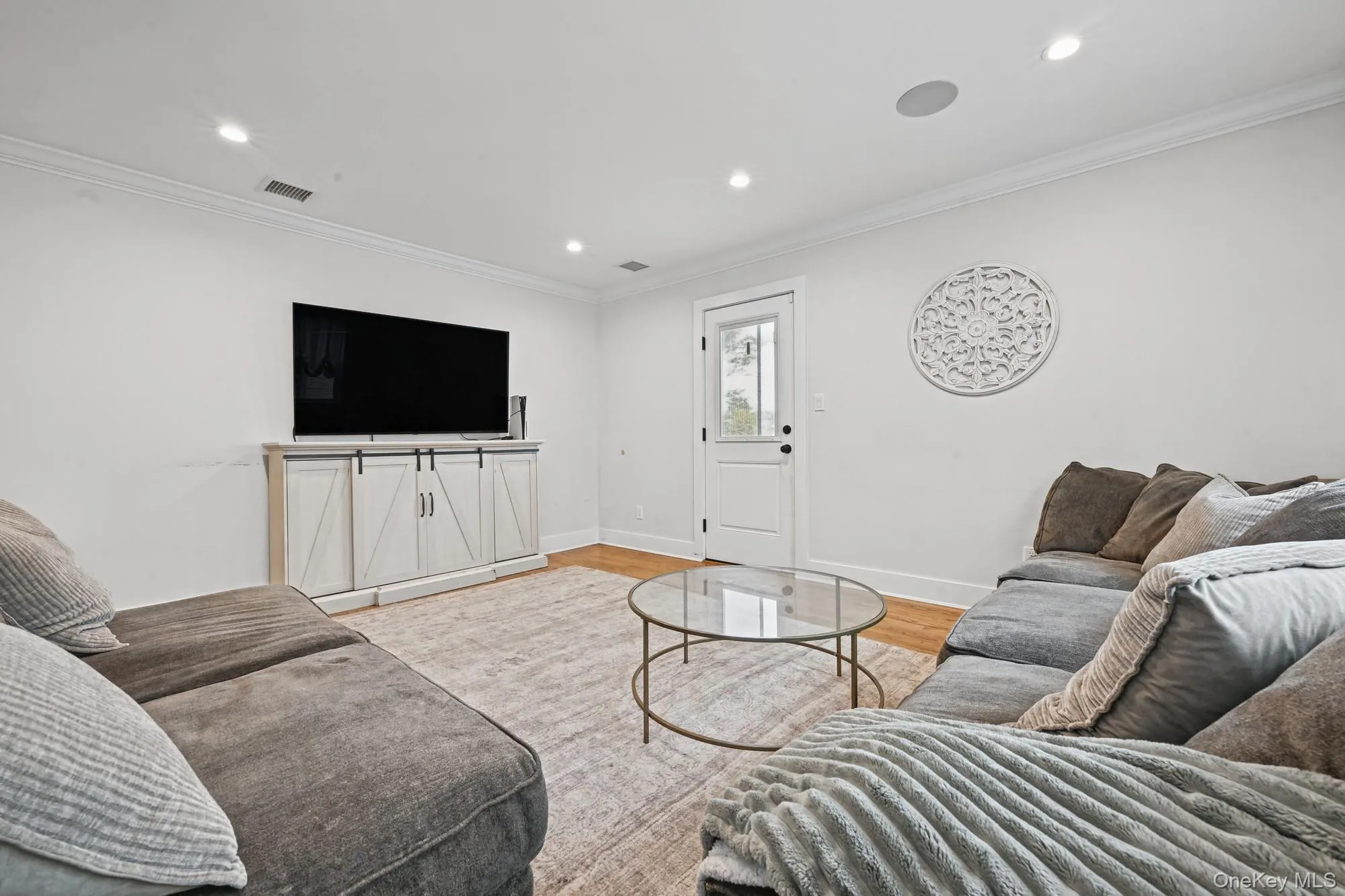 325 Paul Place, Hempstead, NY, 4 Bedrooms Bedrooms, 12 Rooms Rooms,3 BathroomsBathrooms,Residential,For Rent,Paul,0,1062574 325 Paul Place, Hempstead, NY, 4 Bedrooms Bedrooms, 12 Rooms Rooms,3 BathroomsBathrooms,Residential,For Rent,Paul,0,1062574