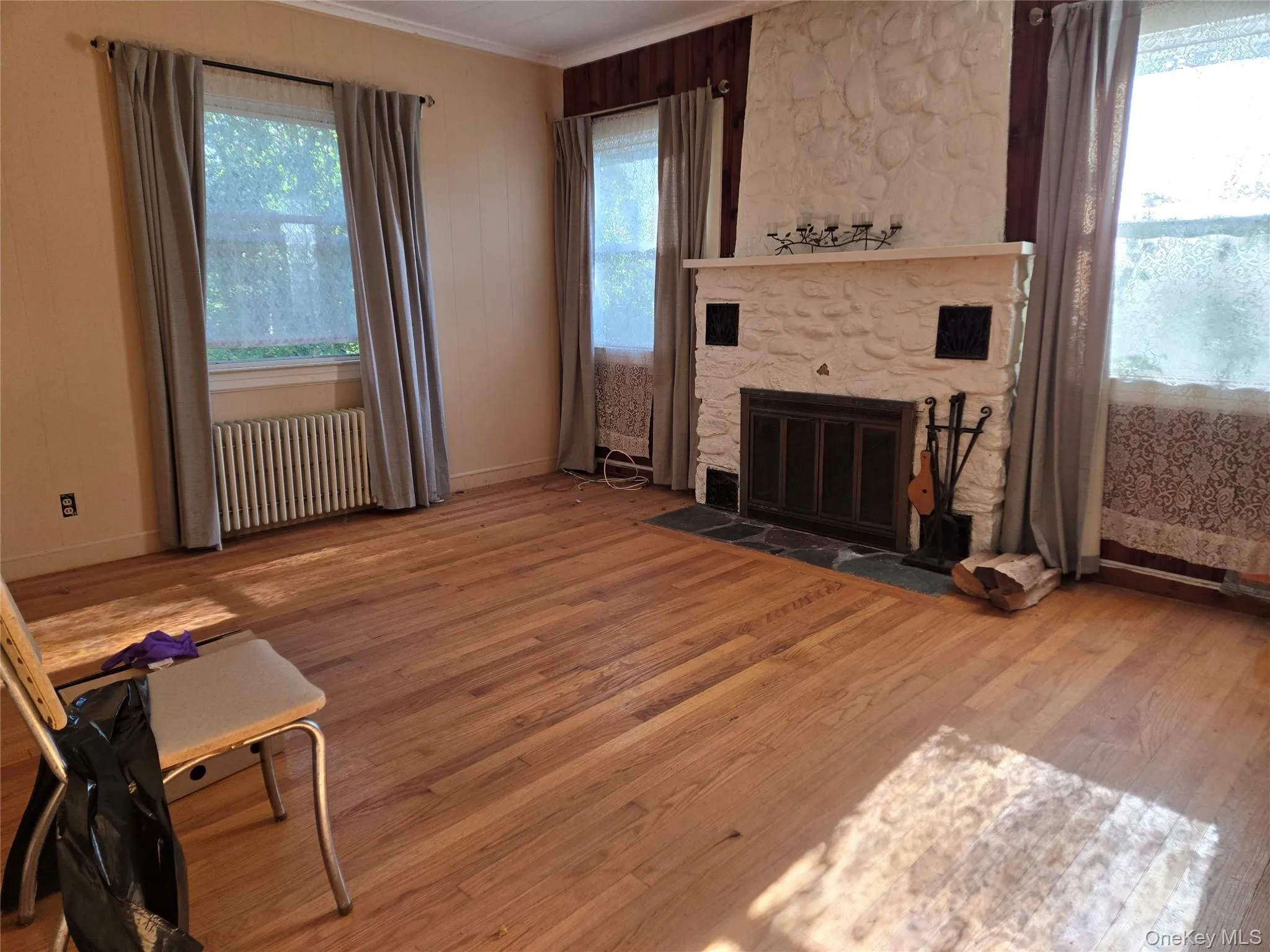 9 Friendship Drive, Brookhaven, NY, 3 Bedrooms Bedrooms, 5 Rooms Rooms,1 BathroomBathrooms,Residential,For Rent,Friendship,0,1062577 9 Friendship Drive, Brookhaven, NY, 3 Bedrooms Bedrooms, 5 Rooms Rooms,1 BathroomBathrooms,Residential,For Rent,Friendship,0,1062577