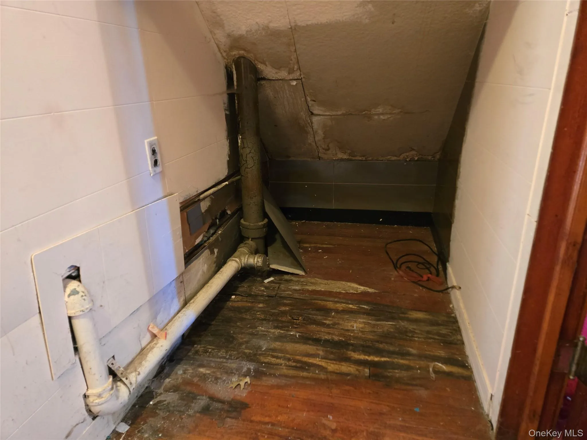 2nd floor 2nd floor