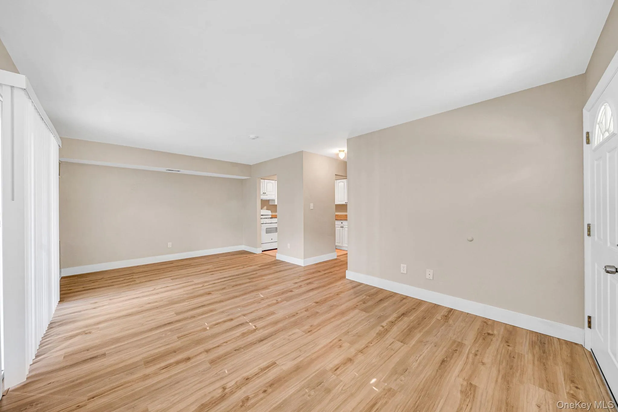 173 Fairview Circle, Brookhaven, NY, 2 Bedrooms Bedrooms, 4 Rooms Rooms,1 BathroomBathrooms,Residential,For Rent,Fairview,0,1062578 173 Fairview Circle, Brookhaven, NY, 2 Bedrooms Bedrooms, 4 Rooms Rooms,1 BathroomBathrooms,Residential,For Rent,Fairview,0,1062578
