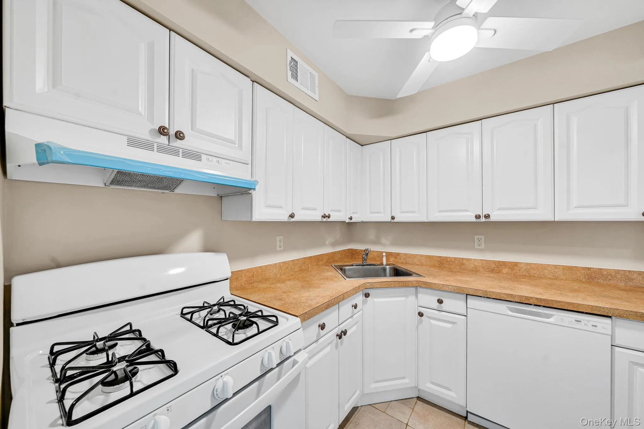 173 Fairview Circle, Brookhaven, NY, 2 Bedrooms Bedrooms, 4 Rooms Rooms,1 BathroomBathrooms,Residential,For Rent,Fairview,0,1062578 173 Fairview Circle, Brookhaven, NY, 2 Bedrooms Bedrooms, 4 Rooms Rooms,1 BathroomBathrooms,Residential,For Rent,Fairview,0,1062578