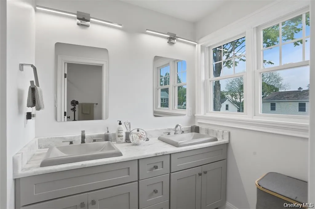 33 Howland Avenue, Beacon, NY , With , 4 Bedroom , and , 12 Room , 3 Bathroom , For , Residential Lease , For Rent , 1062591 , MLSID,1062591 33 Howland Avenue, Beacon, NY , With , 4 Bedroom , and , 12 Room , 3 Bathroom , For , Residential Lease , For Rent , 1062591 , MLSID,1062591