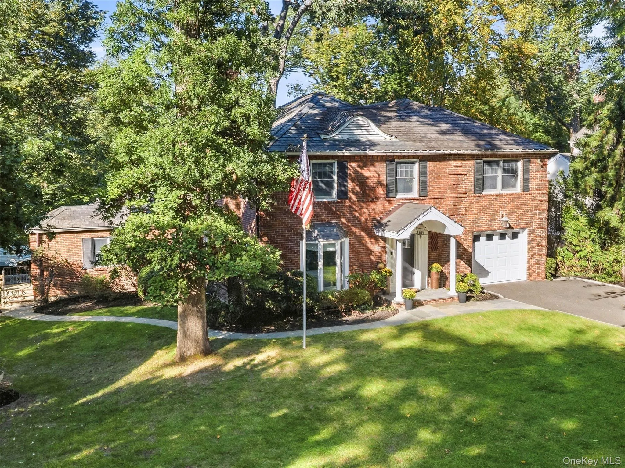 95 Dartmouth Road, North Hempstead, NY, 5 Bedrooms Bedrooms, 9 Rooms Rooms,3 BathroomsBathrooms,Residential,For Rent,Dartmouth,0,1062593 95 Dartmouth Road, North Hempstead, NY, 5 Bedrooms Bedrooms, 9 Rooms Rooms,3 BathroomsBathrooms,Residential,For Rent,Dartmouth,0,1062593
