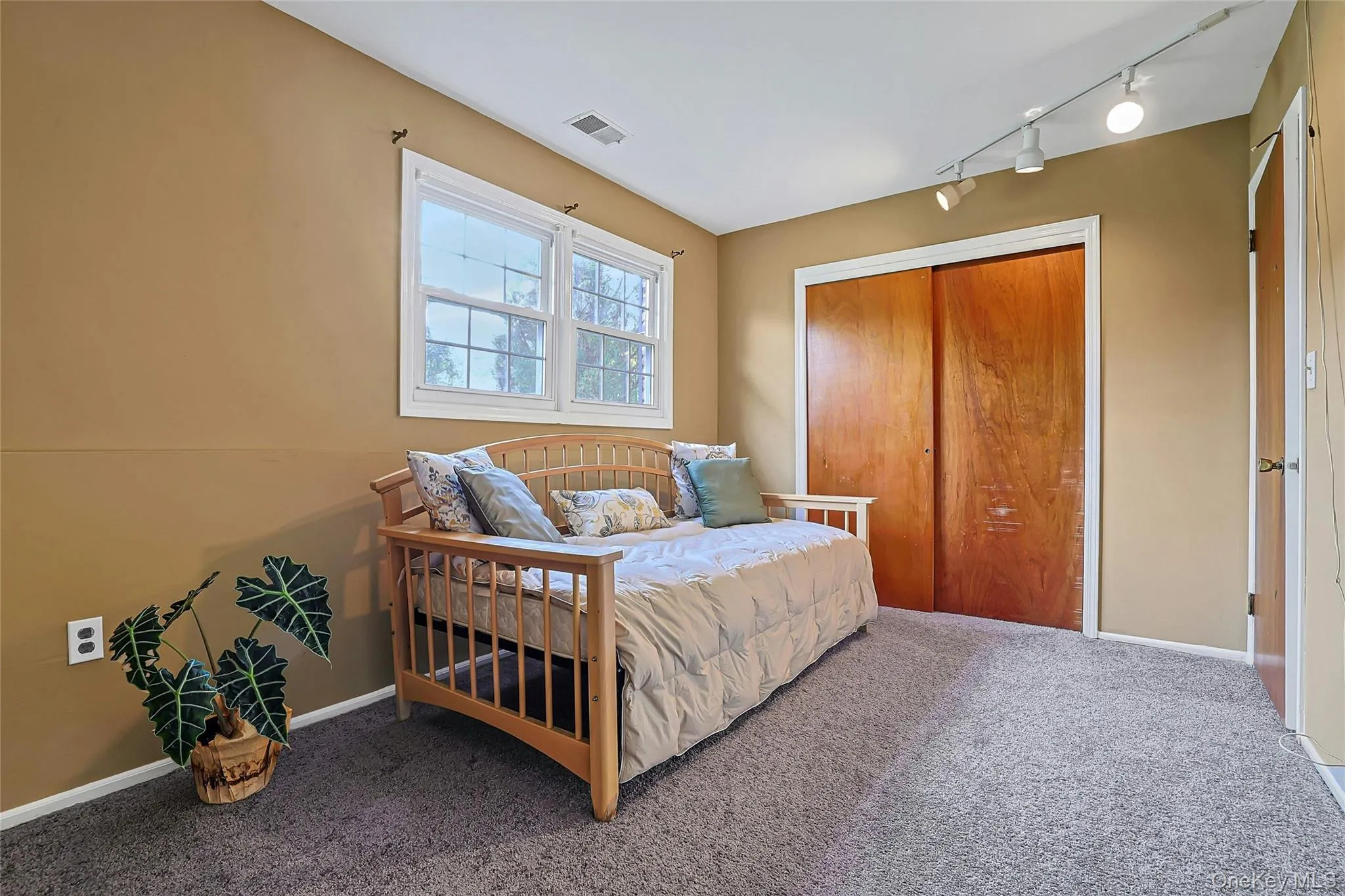 40 Lake Nanuet Drive, Clarkstown, NY, 4 Bedrooms Bedrooms, 9 Rooms Rooms,2 BathroomsBathrooms,Residential,For Rent,Lake Nanuet,0,1062597 40 Lake Nanuet Drive, Clarkstown, NY, 4 Bedrooms Bedrooms, 9 Rooms Rooms,2 BathroomsBathrooms,Residential,For Rent,Lake Nanuet,0,1062597