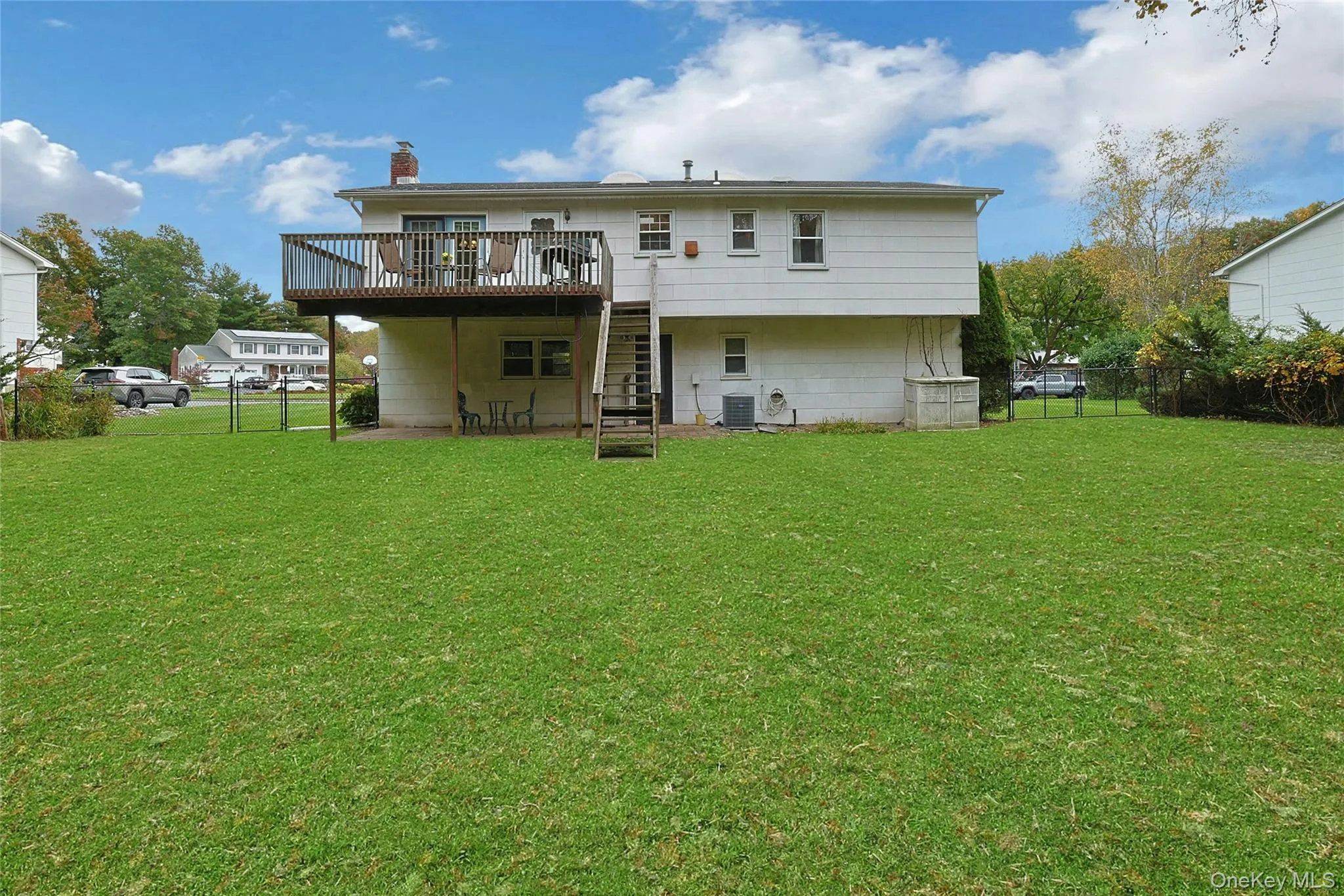 40 Lake Nanuet Drive, Clarkstown, NY, 4 Bedrooms Bedrooms, 9 Rooms Rooms,2 BathroomsBathrooms,Residential,For Rent,Lake Nanuet,0,1062597 40 Lake Nanuet Drive, Clarkstown, NY, 4 Bedrooms Bedrooms, 9 Rooms Rooms,2 BathroomsBathrooms,Residential,For Rent,Lake Nanuet,0,1062597
