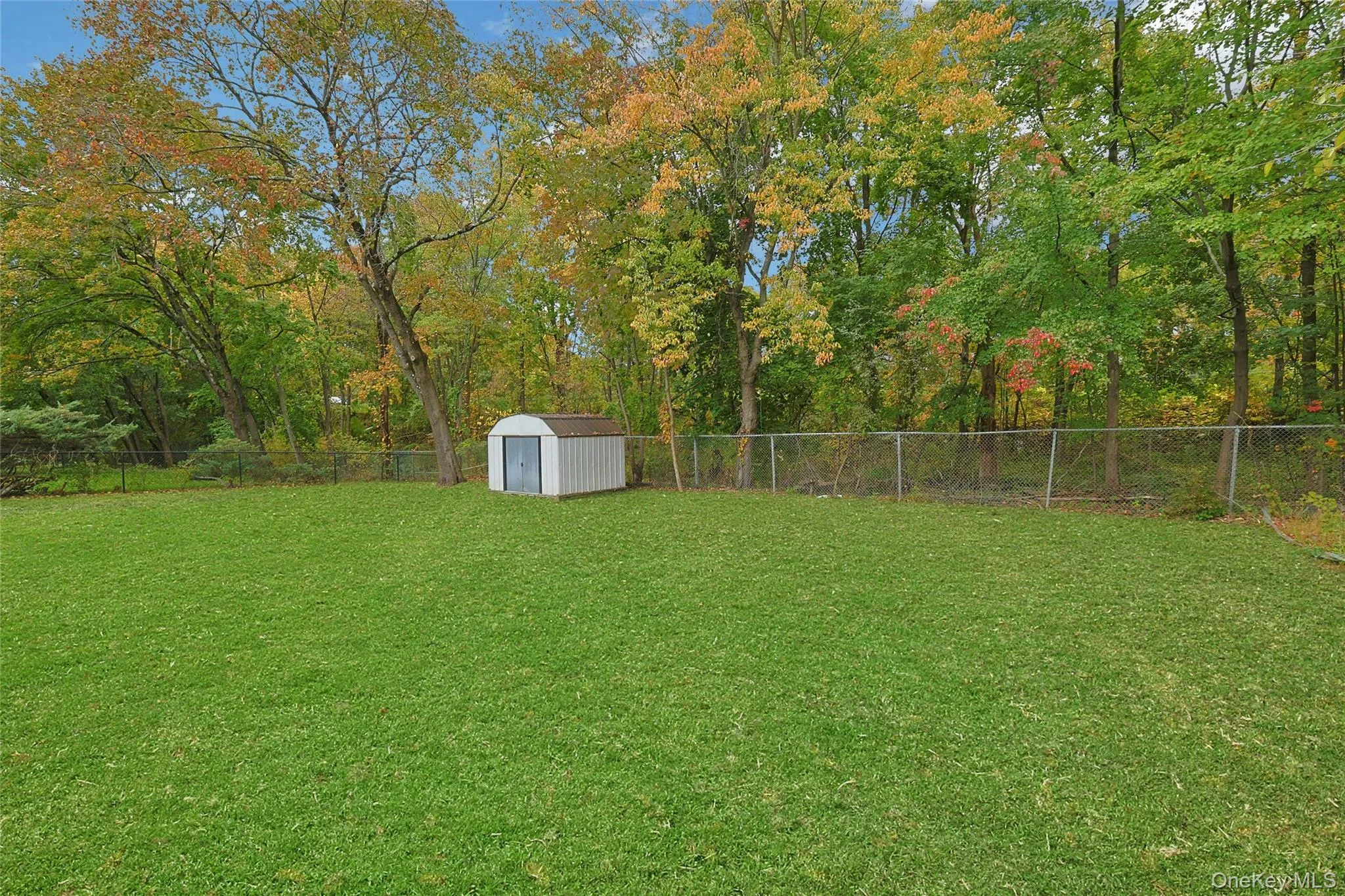 40 Lake Nanuet Drive, Clarkstown, NY, 4 Bedrooms Bedrooms, 9 Rooms Rooms,2 BathroomsBathrooms,Residential,For Rent,Lake Nanuet,0,1062597 40 Lake Nanuet Drive, Clarkstown, NY, 4 Bedrooms Bedrooms, 9 Rooms Rooms,2 BathroomsBathrooms,Residential,For Rent,Lake Nanuet,0,1062597