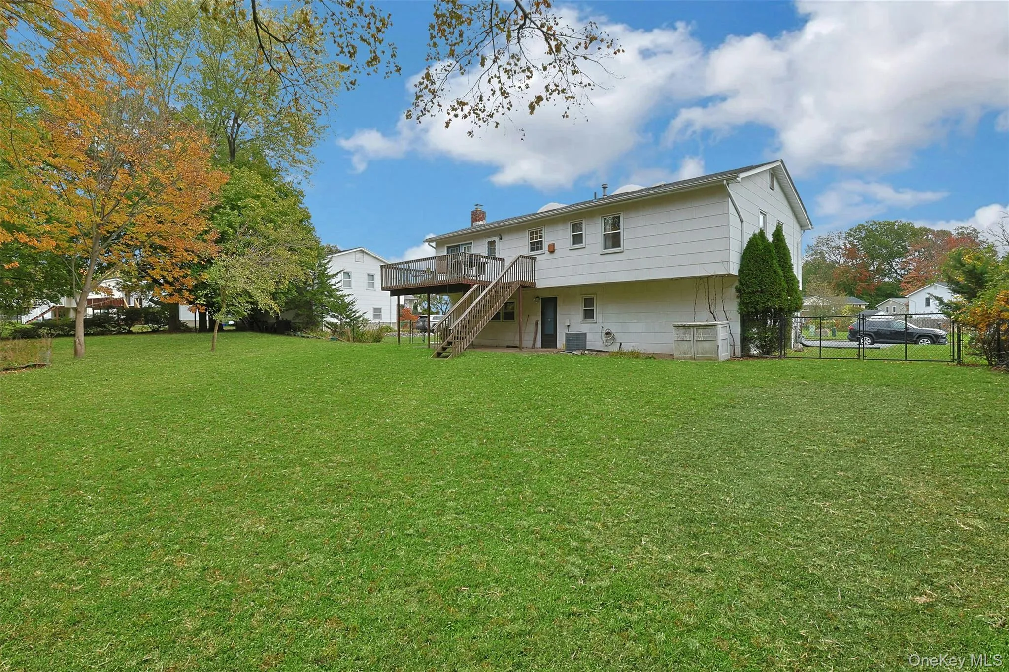 40 Lake Nanuet Drive, Clarkstown, NY, 4 Bedrooms Bedrooms, 9 Rooms Rooms,2 BathroomsBathrooms,Residential,For Rent,Lake Nanuet,0,1062597 40 Lake Nanuet Drive, Clarkstown, NY, 4 Bedrooms Bedrooms, 9 Rooms Rooms,2 BathroomsBathrooms,Residential,For Rent,Lake Nanuet,0,1062597