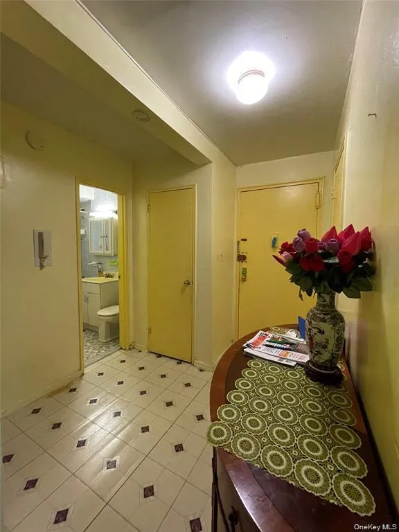 42-42 Colden Street, New York, NY, 1 Bedroom Bedrooms, 5 Rooms Rooms,1 BathroomBathrooms,Residential,For Rent,Colden,0,1062607 42-42 Colden Street, New York, NY, 1 Bedroom Bedrooms, 5 Rooms Rooms,1 BathroomBathrooms,Residential,For Rent,Colden,0,1062607