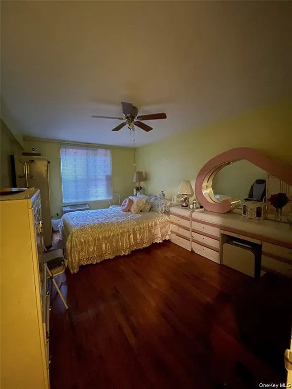 42-42 Colden Street, New York, NY, 1 Bedroom Bedrooms, 5 Rooms Rooms,1 BathroomBathrooms,Residential,For Rent,Colden,0,1062607 42-42 Colden Street, New York, NY, 1 Bedroom Bedrooms, 5 Rooms Rooms,1 BathroomBathrooms,Residential,For Rent,Colden,0,1062607