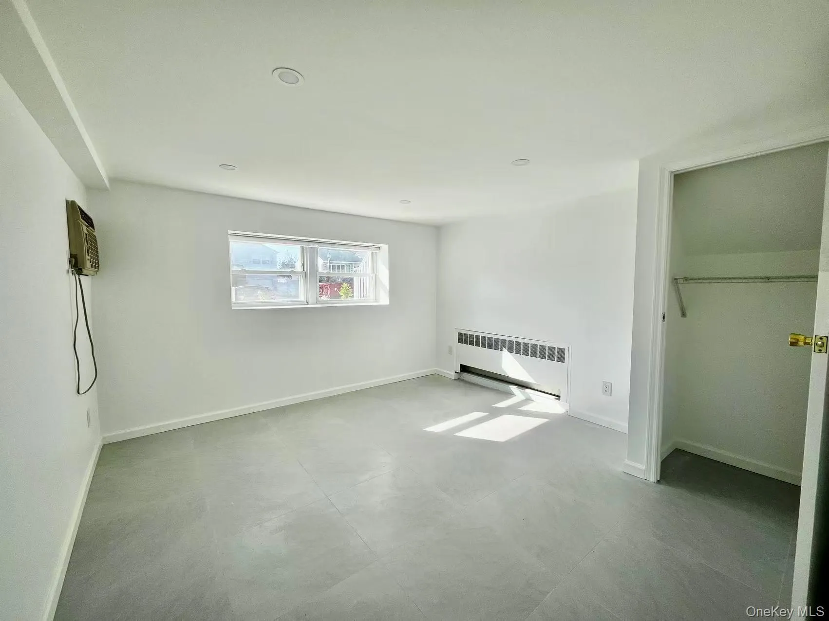 2637 Marin Lane, Hempstead, NY, 4 Bedroom Bedrooms, 9 Room Rooms,2 BathroomBathrooms,Residential Lease,For Rent,Marin,0,1062618 2637 Marin Lane, Hempstead, NY, 4 Bedroom Bedrooms, 9 Room Rooms,2 BathroomBathrooms,Residential Lease,For Rent,Marin,0,1062618