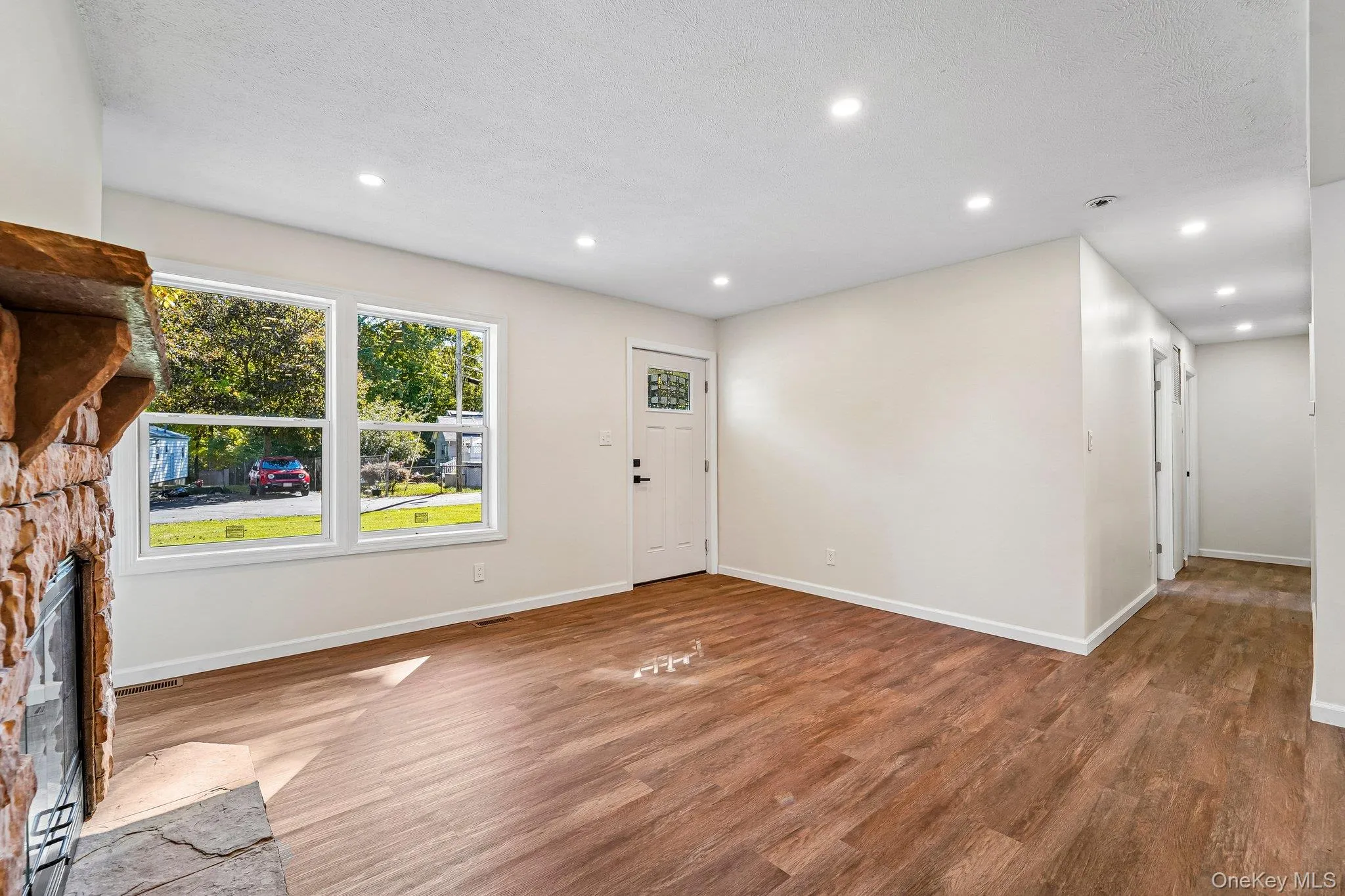 5 Sayer Lane, Wallkill, NY, 3 Bedrooms Bedrooms, 7 Rooms Rooms,2 BathroomsBathrooms,Residential,For Rent,Sayer,0,1062620 5 Sayer Lane, Wallkill, NY, 3 Bedrooms Bedrooms, 7 Rooms Rooms,2 BathroomsBathrooms,Residential,For Rent,Sayer,0,1062620