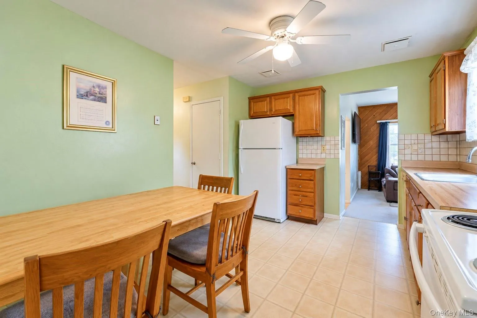 33 Oak Forest Drive, Islip, NY, 4 Bedrooms Bedrooms, 8 Rooms Rooms,2 BathroomsBathrooms,Residential,For Rent,Oak Forest,0,1062626 33 Oak Forest Drive, Islip, NY, 4 Bedrooms Bedrooms, 8 Rooms Rooms,2 BathroomsBathrooms,Residential,For Rent,Oak Forest,0,1062626