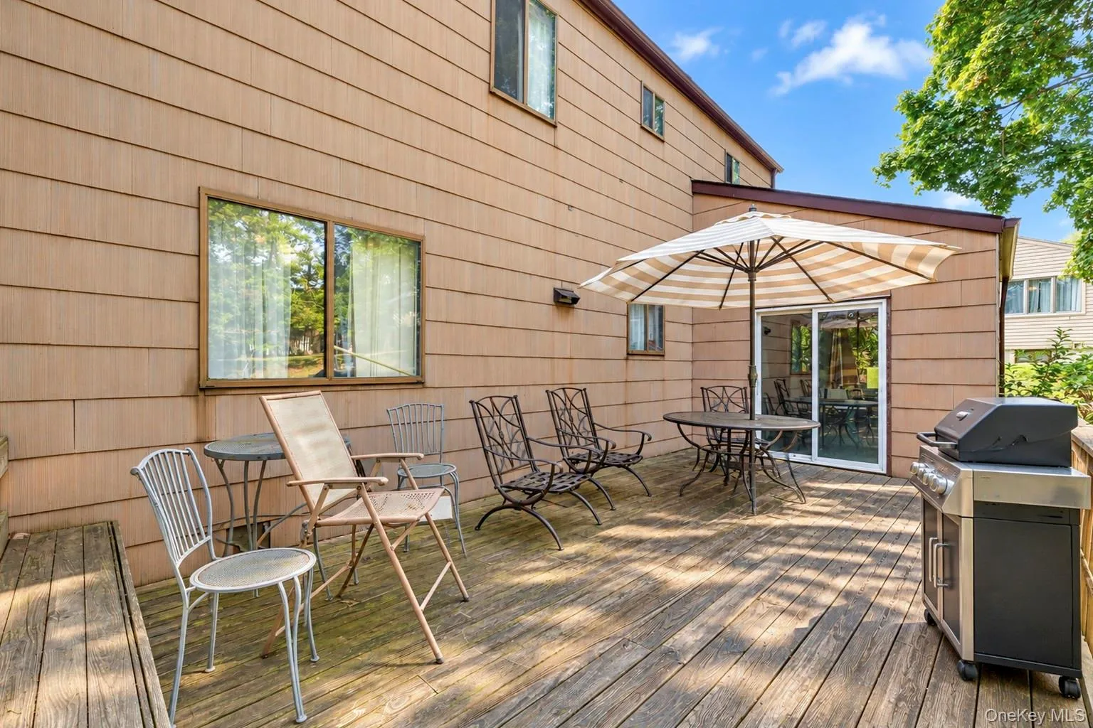 33 Oak Forest Drive, Islip, NY, 4 Bedrooms Bedrooms, 8 Rooms Rooms,2 BathroomsBathrooms,Residential,For Rent,Oak Forest,0,1062626 33 Oak Forest Drive, Islip, NY, 4 Bedrooms Bedrooms, 8 Rooms Rooms,2 BathroomsBathrooms,Residential,For Rent,Oak Forest,0,1062626