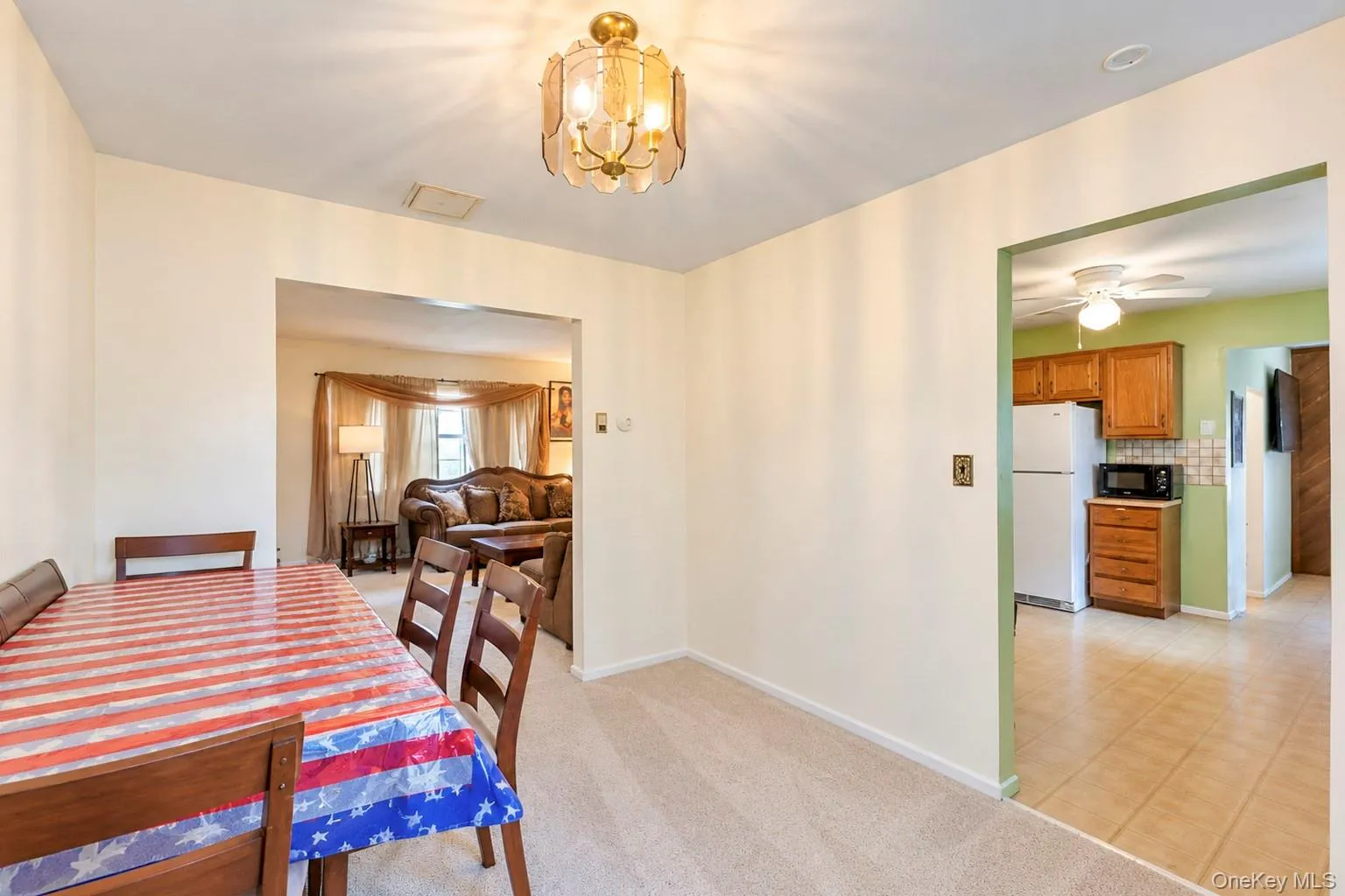 33 Oak Forest Drive, Islip, NY, 4 Bedrooms Bedrooms, 8 Rooms Rooms,2 BathroomsBathrooms,Residential,For Rent,Oak Forest,0,1062626 33 Oak Forest Drive, Islip, NY, 4 Bedrooms Bedrooms, 8 Rooms Rooms,2 BathroomsBathrooms,Residential,For Rent,Oak Forest,0,1062626