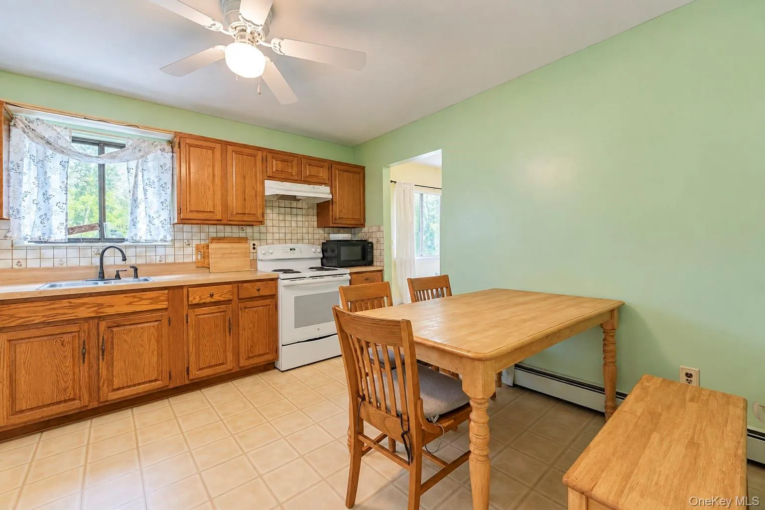 33 Oak Forest Drive, Islip, NY, 4 Bedrooms Bedrooms, 8 Rooms Rooms,2 BathroomsBathrooms,Residential,For Rent,Oak Forest,0,1062626 33 Oak Forest Drive, Islip, NY, 4 Bedrooms Bedrooms, 8 Rooms Rooms,2 BathroomsBathrooms,Residential,For Rent,Oak Forest,0,1062626