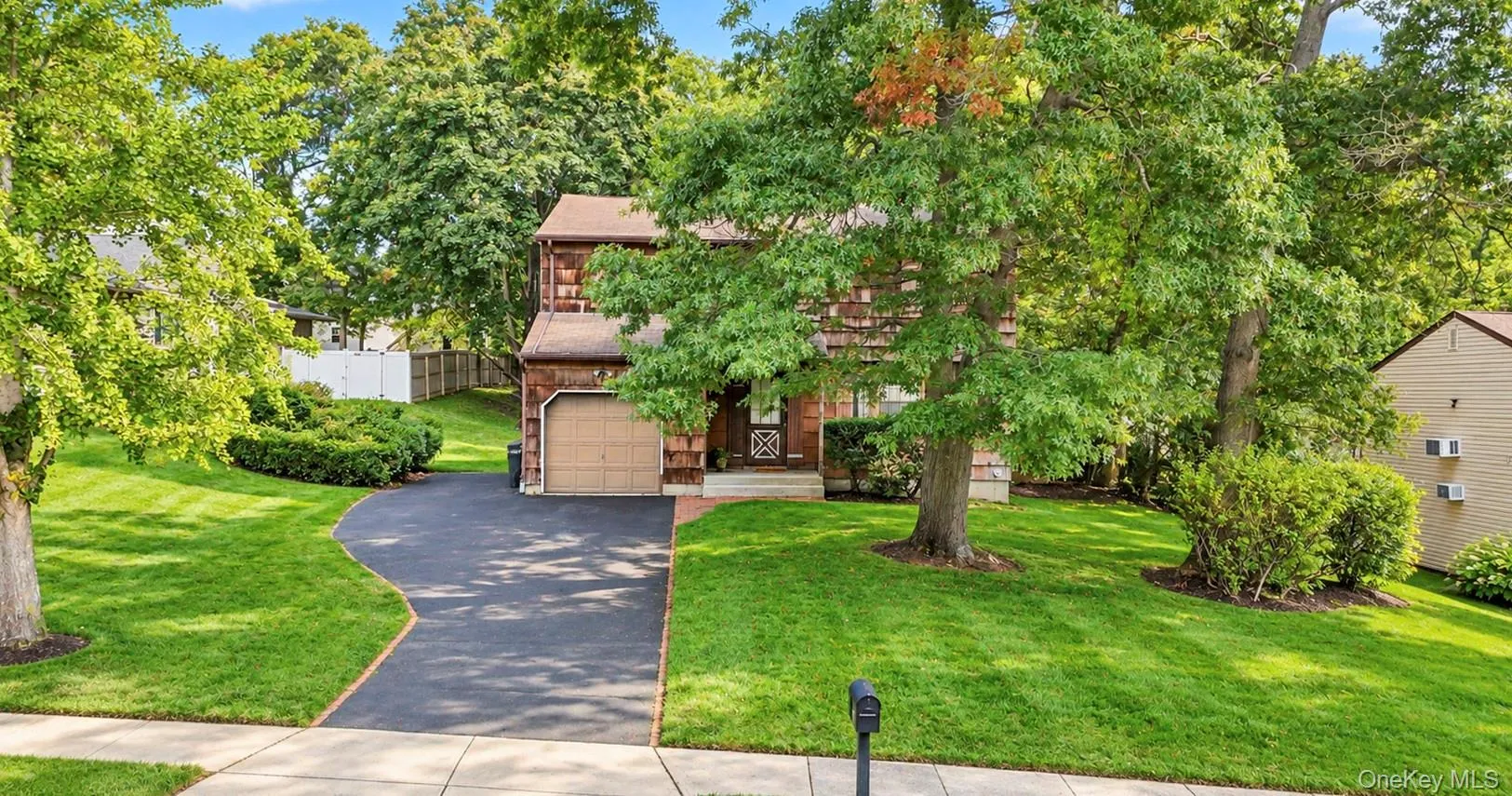 33 Oak Forest Drive, Islip, NY, 4 Bedrooms Bedrooms, 8 Rooms Rooms,2 BathroomsBathrooms,Residential,For Rent,Oak Forest,0,1062626 33 Oak Forest Drive, Islip, NY, 4 Bedrooms Bedrooms, 8 Rooms Rooms,2 BathroomsBathrooms,Residential,For Rent,Oak Forest,0,1062626