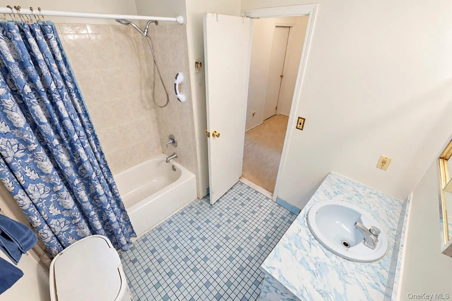 33 Oak Forest Drive, Islip, NY, 4 Bedrooms Bedrooms, 8 Rooms Rooms,2 BathroomsBathrooms,Residential,For Rent,Oak Forest,0,1062626 33 Oak Forest Drive, Islip, NY, 4 Bedrooms Bedrooms, 8 Rooms Rooms,2 BathroomsBathrooms,Residential,For Rent,Oak Forest,0,1062626