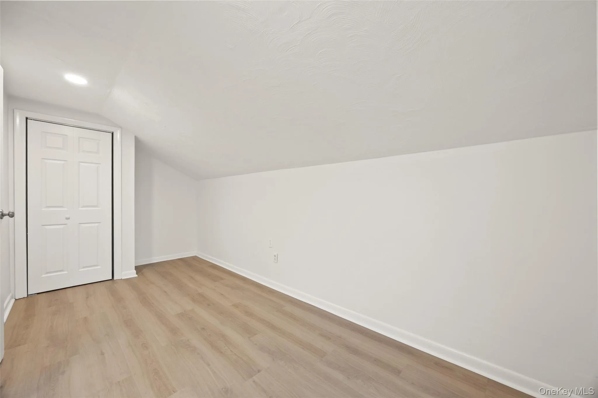 14 Lakeside Road, Carmel, NY, 1 Bedroom Bedrooms, 2 Rooms Rooms,1 BathroomBathrooms,Residential Lease,For Rent,Lakeside,0,1062630 14 Lakeside Road, Carmel, NY, 1 Bedroom Bedrooms, 2 Rooms Rooms,1 BathroomBathrooms,Residential Lease,For Rent,Lakeside,0,1062630
