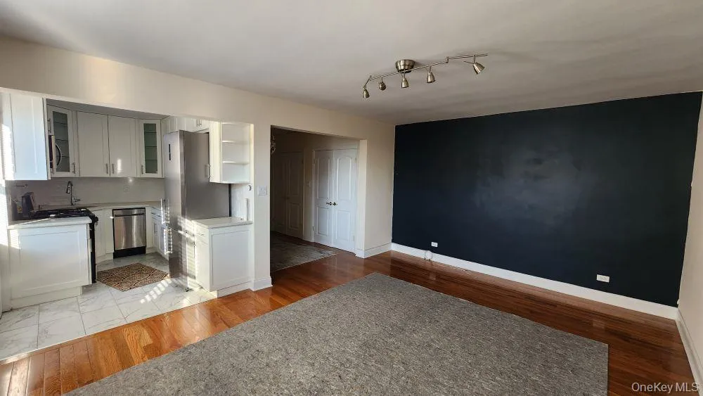105-37 64 Avenue, New York, NY, 1 Bedroom Bedrooms, 3 Room Rooms,1 BathroomBathrooms,Residential Lease,For Rent,64,0,1062642 105-37 64 Avenue, New York, NY, 1 Bedroom Bedrooms, 3 Room Rooms,1 BathroomBathrooms,Residential Lease,For Rent,64,0,1062642
