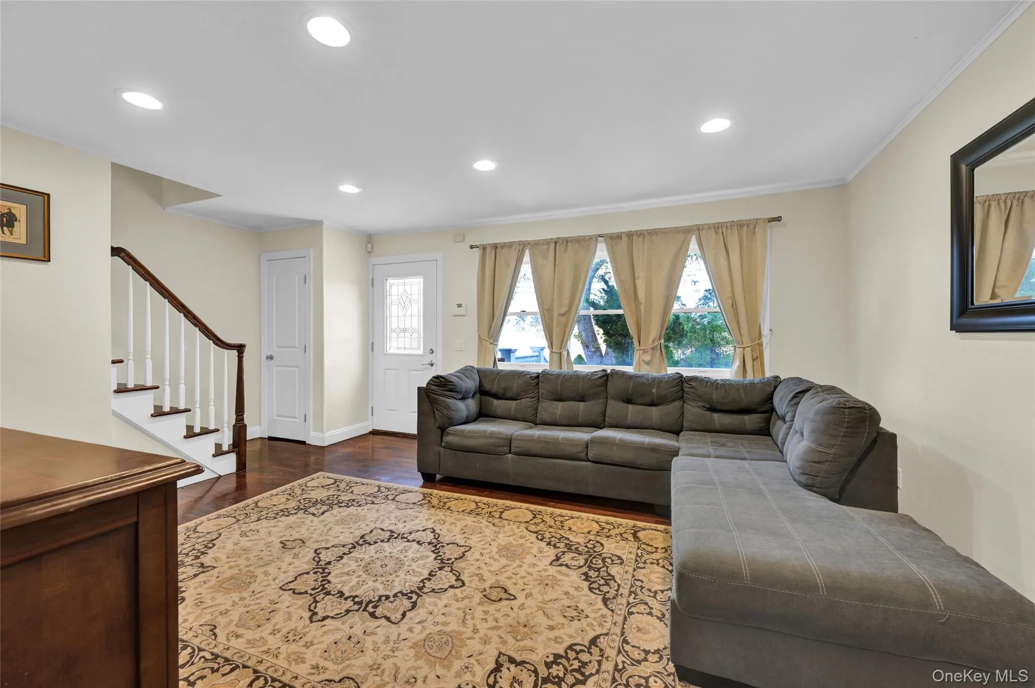 39 Depot Road, Southampton, NY, 4 Bedroom Bedrooms, 10 Room Rooms,3 BathroomBathrooms,Residential Lease,For Rent,Depot,0,1062646 39 Depot Road, Southampton, NY, 4 Bedroom Bedrooms, 10 Room Rooms,3 BathroomBathrooms,Residential Lease,For Rent,Depot,0,1062646