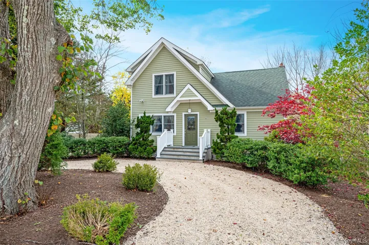39 Depot Road, Southampton, New York 11977