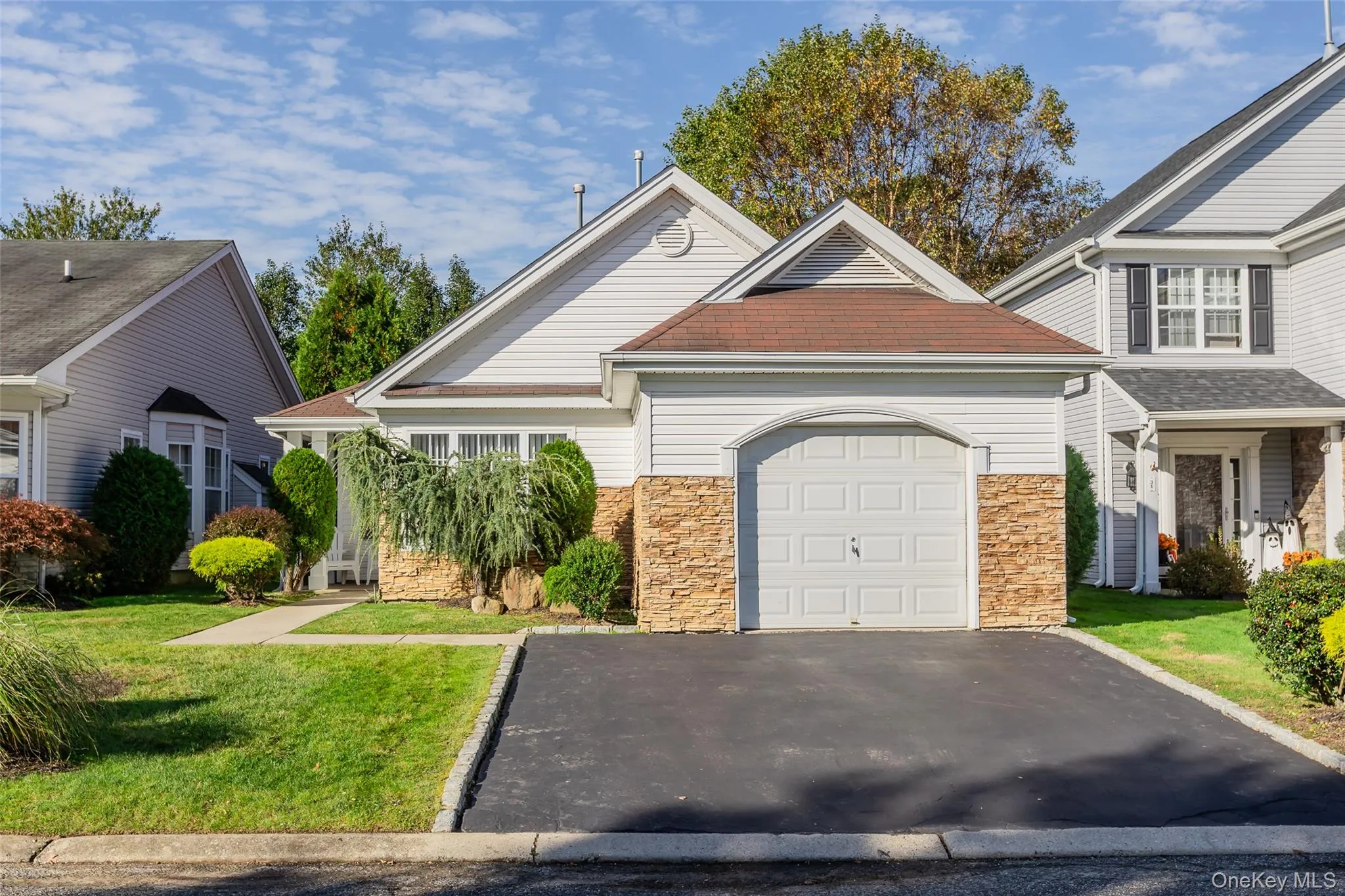 29 Madison Circle, Brookhaven, NY, 2 Bedrooms Bedrooms, 6 Rooms Rooms,2 BathroomsBathrooms,Residential,For Rent,Madison,0,1062649 29 Madison Circle, Brookhaven, NY, 2 Bedrooms Bedrooms, 6 Rooms Rooms,2 BathroomsBathrooms,Residential,For Rent,Madison,0,1062649