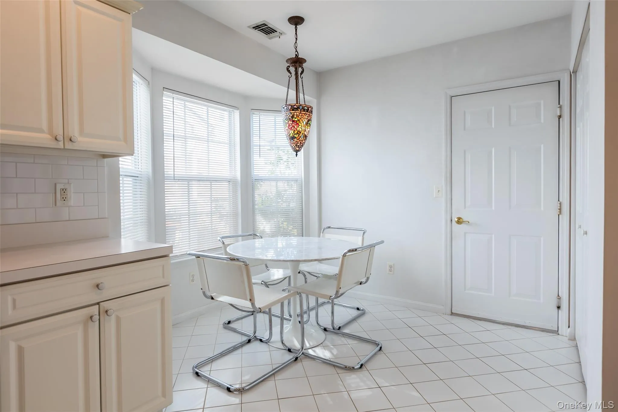 29 Madison Circle, Brookhaven, NY, 2 Bedrooms Bedrooms, 6 Rooms Rooms,2 BathroomsBathrooms,Residential,For Rent,Madison,0,1062649 29 Madison Circle, Brookhaven, NY, 2 Bedrooms Bedrooms, 6 Rooms Rooms,2 BathroomsBathrooms,Residential,For Rent,Madison,0,1062649