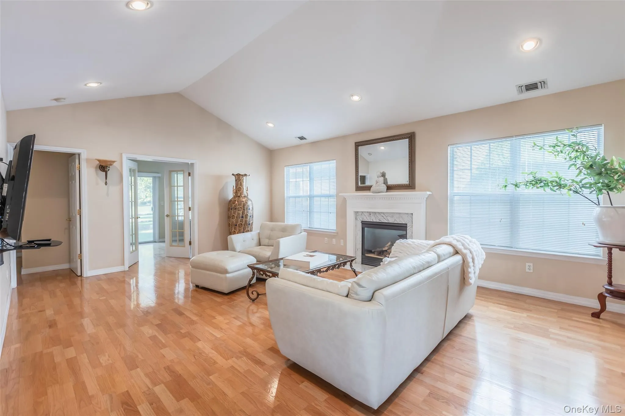 29 Madison Circle, Brookhaven, NY, 2 Bedrooms Bedrooms, 6 Rooms Rooms,2 BathroomsBathrooms,Residential,For Rent,Madison,0,1062649 29 Madison Circle, Brookhaven, NY, 2 Bedrooms Bedrooms, 6 Rooms Rooms,2 BathroomsBathrooms,Residential,For Rent,Madison,0,1062649