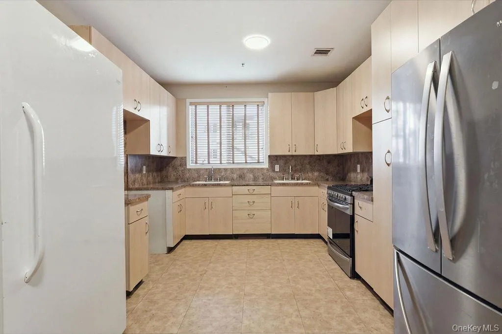 21 Dinev Road, Monroe, NY, 3 Bedrooms Bedrooms, 6 Rooms Rooms,2 BathroomsBathrooms,Residential,For Rent,Dinev,0,1062650 21 Dinev Road, Monroe, NY, 3 Bedrooms Bedrooms, 6 Rooms Rooms,2 BathroomsBathrooms,Residential,For Rent,Dinev,0,1062650