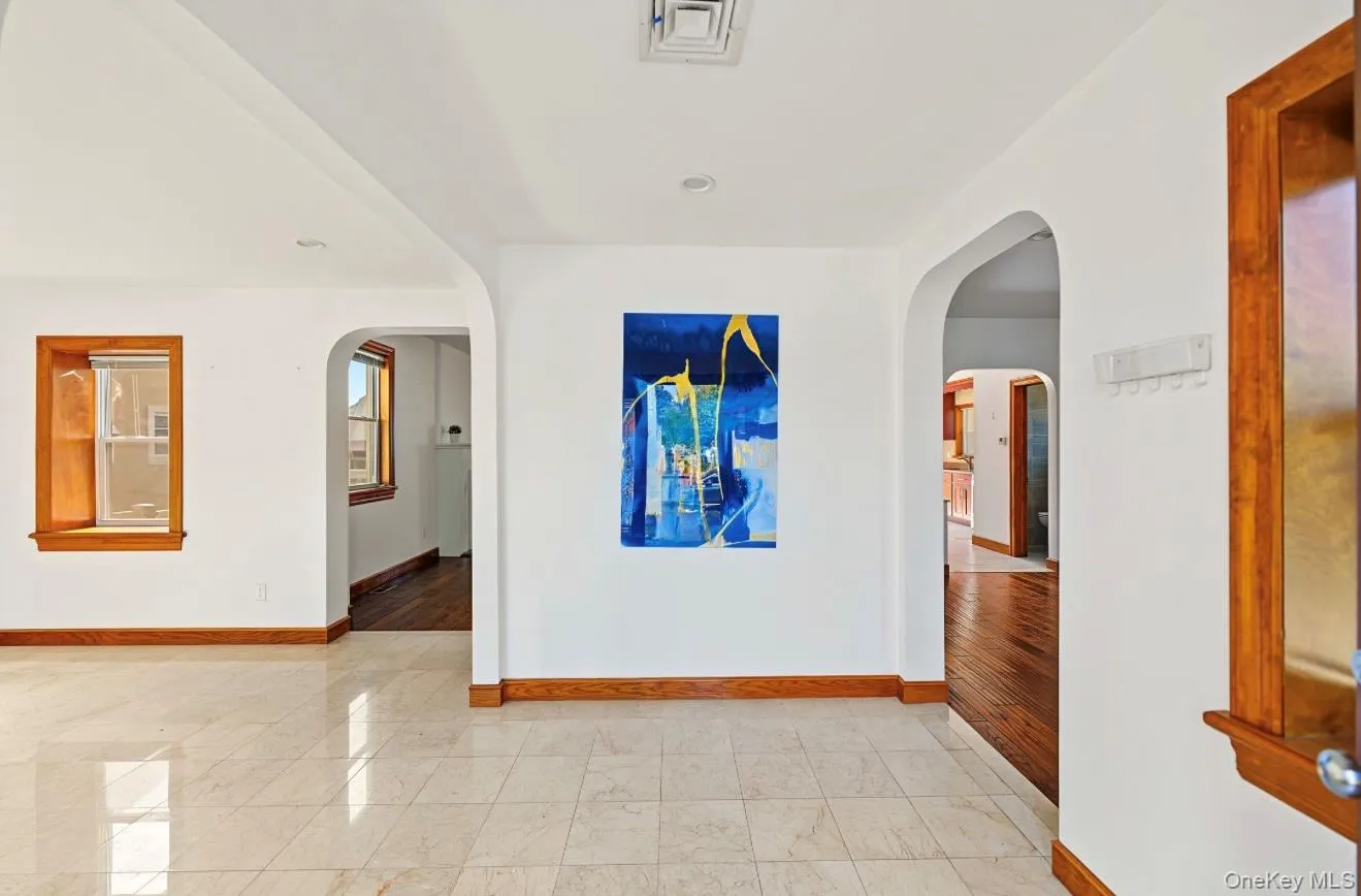 30 North Drive, New York, NY, 4 Bedrooms Bedrooms, 11 Rooms Rooms,3 BathroomsBathrooms,Residential,For Rent,North,0,1062651 30 North Drive, New York, NY, 4 Bedrooms Bedrooms, 11 Rooms Rooms,3 BathroomsBathrooms,Residential,For Rent,North,0,1062651