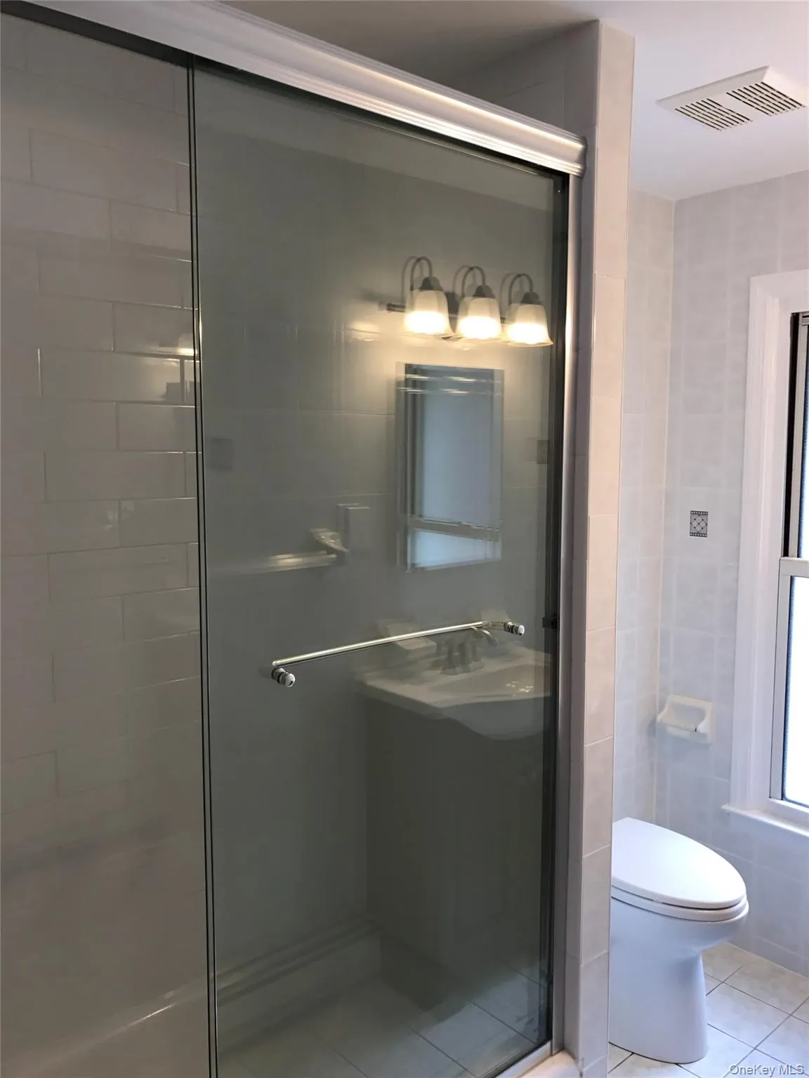 156 Main Street, Huntington, NY, 2 Bedroom Bedrooms, 5 Room Rooms,1 BathroomBathrooms,Residential Lease,For Rent,Main,0,1062654 156 Main Street, Huntington, NY, 2 Bedroom Bedrooms, 5 Room Rooms,1 BathroomBathrooms,Residential Lease,For Rent,Main,0,1062654