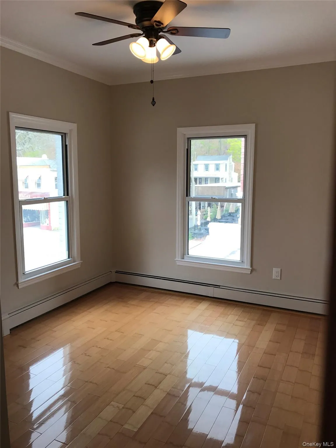 156 Main Street, Huntington, NY, 2 Bedroom Bedrooms, 5 Room Rooms,1 BathroomBathrooms,Residential Lease,For Rent,Main,0,1062654 156 Main Street, Huntington, NY, 2 Bedroom Bedrooms, 5 Room Rooms,1 BathroomBathrooms,Residential Lease,For Rent,Main,0,1062654