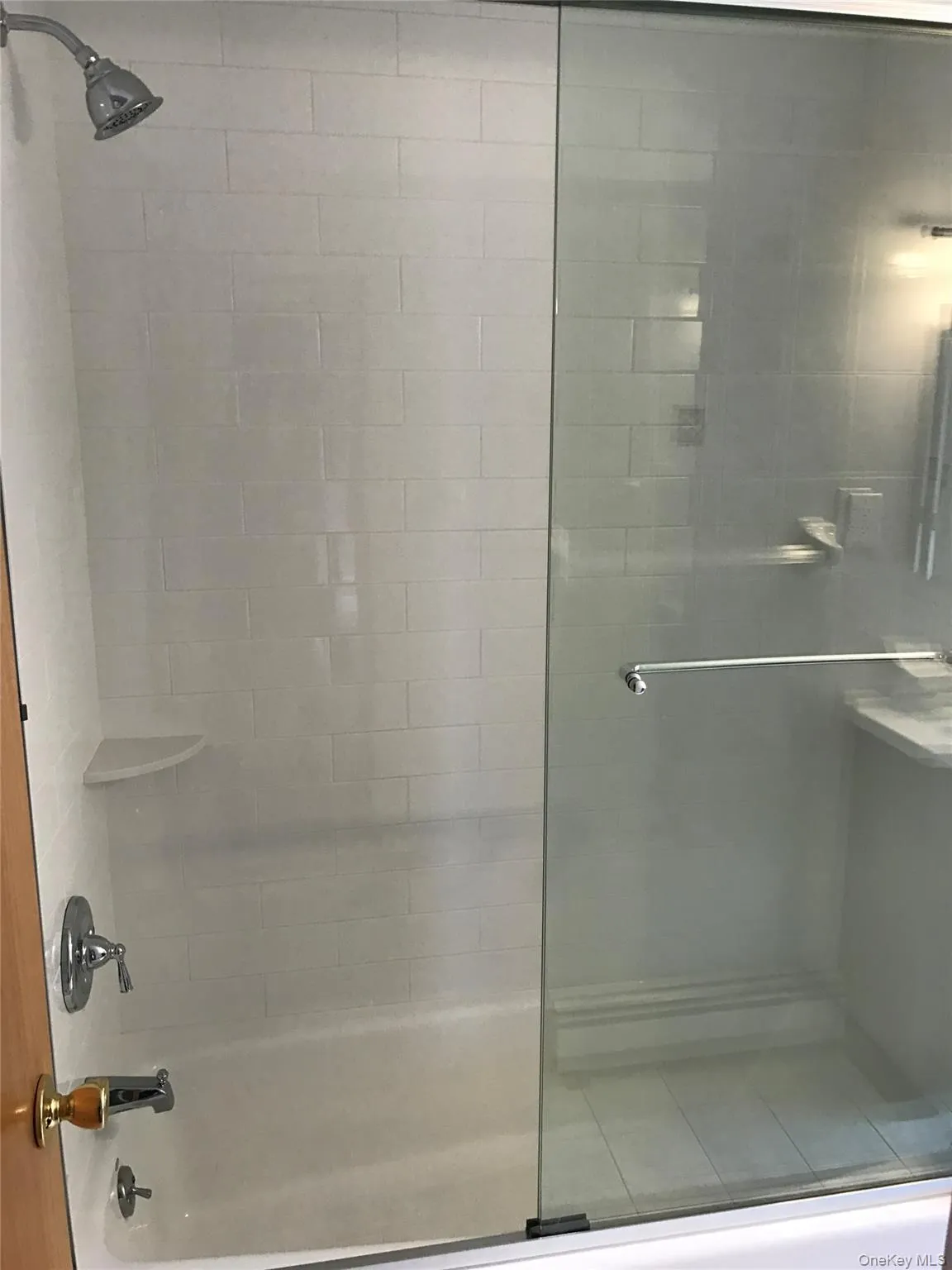 156 Main Street, Huntington, NY, 2 Bedroom Bedrooms, 5 Room Rooms,1 BathroomBathrooms,Residential Lease,For Rent,Main,0,1062654 156 Main Street, Huntington, NY, 2 Bedroom Bedrooms, 5 Room Rooms,1 BathroomBathrooms,Residential Lease,For Rent,Main,0,1062654