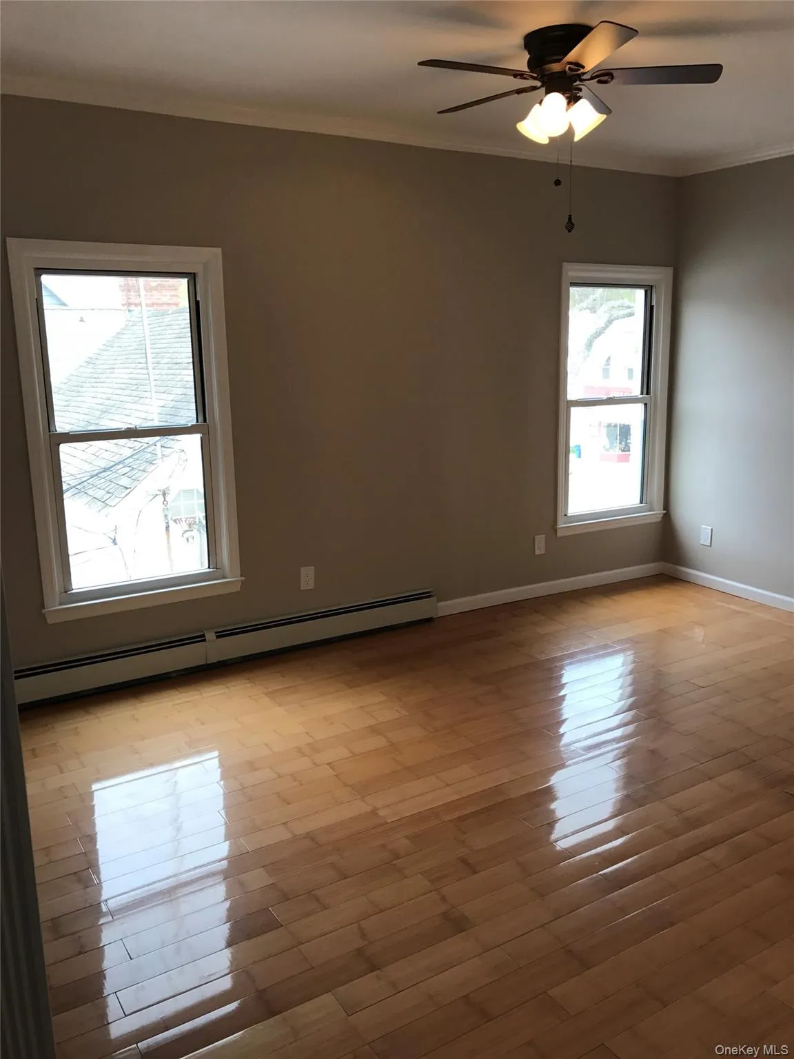 156 Main Street, Huntington, NY, 2 Bedroom Bedrooms, 5 Room Rooms,1 BathroomBathrooms,Residential Lease,For Rent,Main,0,1062654 156 Main Street, Huntington, NY, 2 Bedroom Bedrooms, 5 Room Rooms,1 BathroomBathrooms,Residential Lease,For Rent,Main,0,1062654