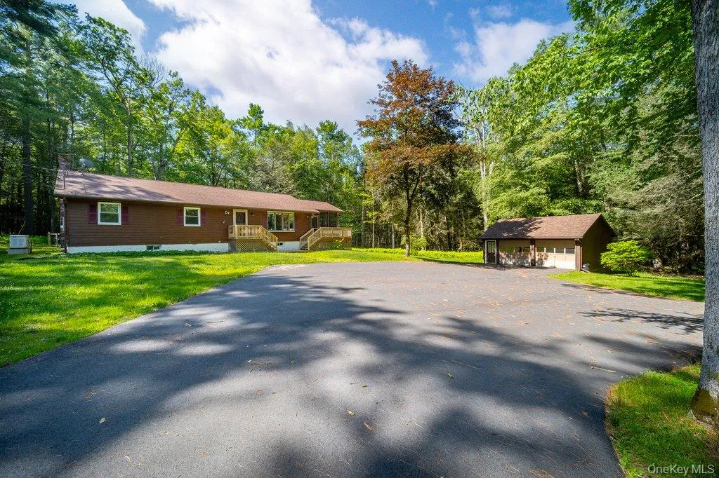 132 Proctor Road, Highland, NY, 3 Bedrooms Bedrooms, 7 Rooms Rooms,1 BathroomBathrooms,Residential,For Rent,Proctor,0,1062659 132 Proctor Road, Highland, NY, 3 Bedrooms Bedrooms, 7 Rooms Rooms,1 BathroomBathrooms,Residential,For Rent,Proctor,0,1062659