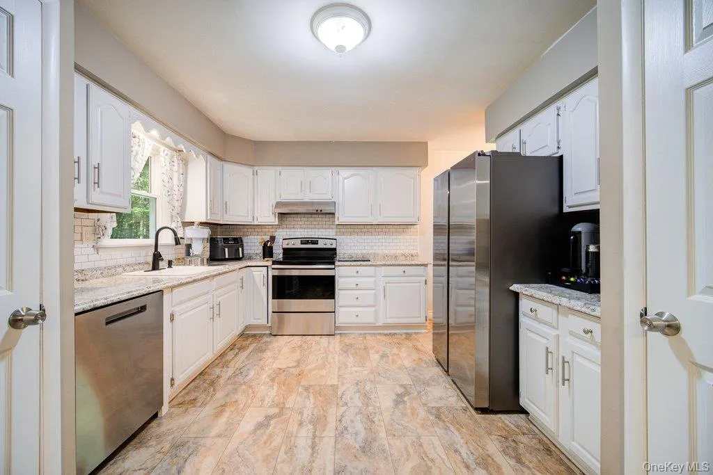 132 Proctor Road, Highland, NY, 3 Bedrooms Bedrooms, 7 Rooms Rooms,1 BathroomBathrooms,Residential,For Rent,Proctor,0,1062659 132 Proctor Road, Highland, NY, 3 Bedrooms Bedrooms, 7 Rooms Rooms,1 BathroomBathrooms,Residential,For Rent,Proctor,0,1062659