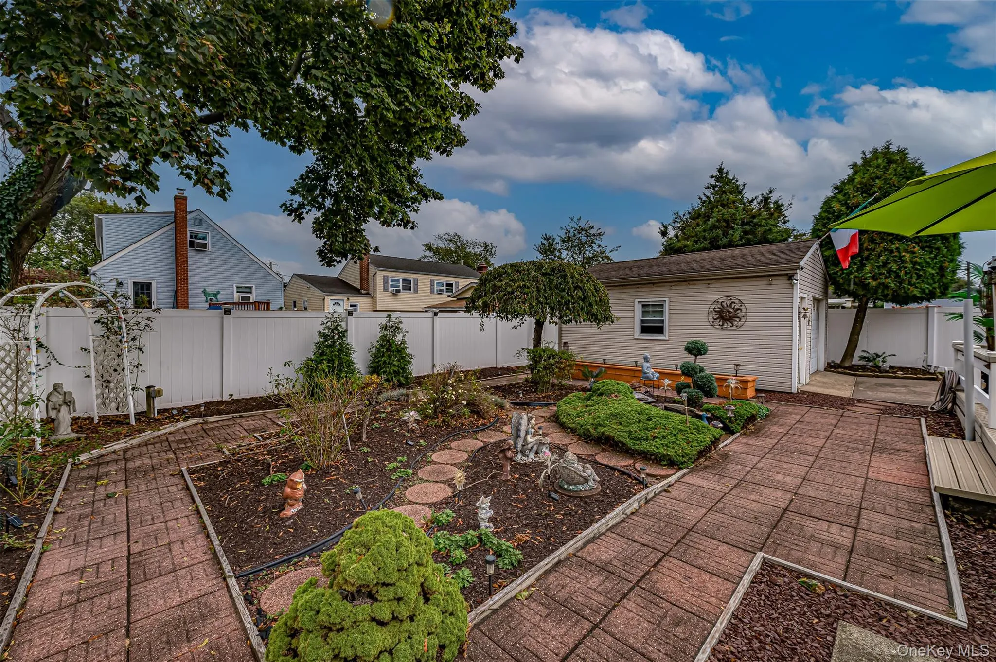 10 William Street, Babylon, NY, 2 Bedrooms Bedrooms, 6 Rooms Rooms,2 BathroomsBathrooms,Residential,For Rent,William,0,1062678 10 William Street, Babylon, NY, 2 Bedrooms Bedrooms, 6 Rooms Rooms,2 BathroomsBathrooms,Residential,For Rent,William,0,1062678